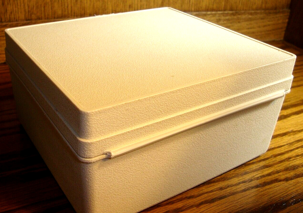 Vtg Grocery Coupon Organizer Master File.w/Dividers~Tan Plastic~Money Saver 652
