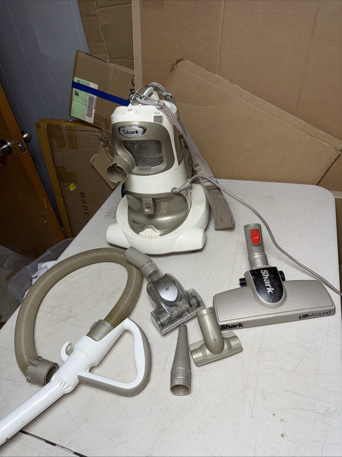 Shark Vacuum Cleaner Lift Around W/attachments Model LA400 Missing Long Piece