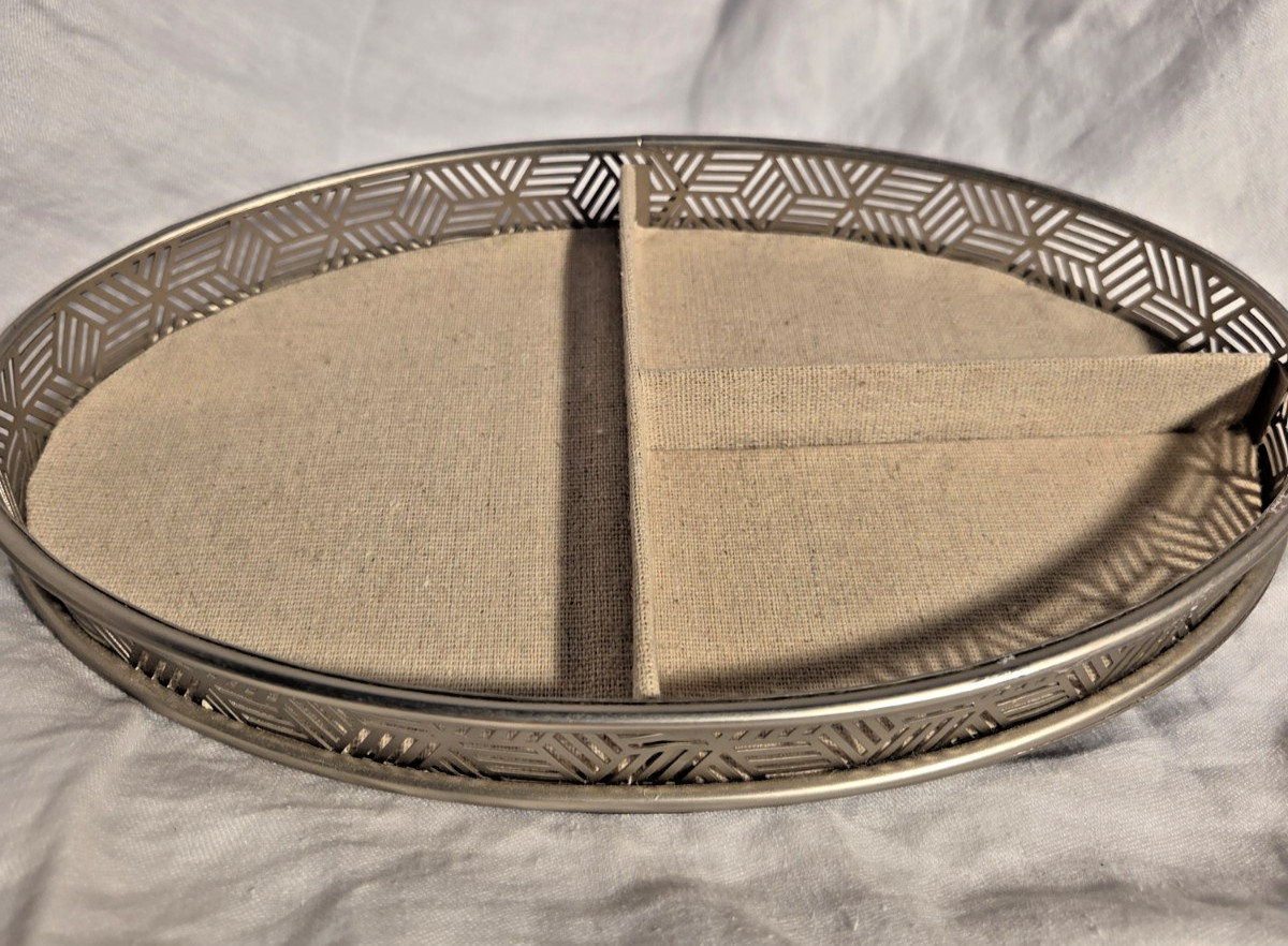 HUNTINGTON STORAGE AND ORGANIZATION TRAY/GEOMETRIC DESIGN, FABRIC LINED/FELTED