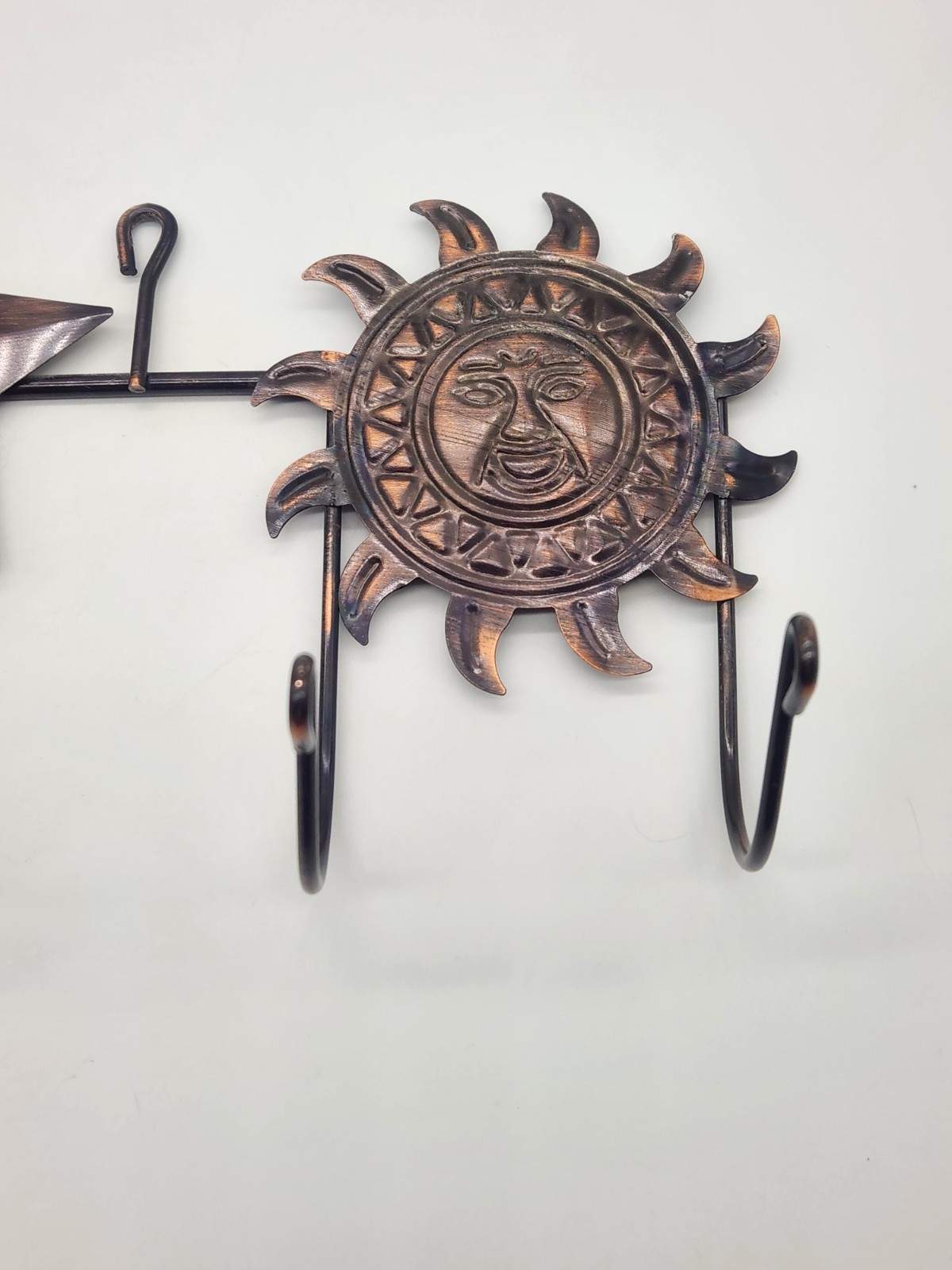 Celestial Sun Moon Star Metal Wall Hook Rack 7 Hooks Rustic Bronze Decor