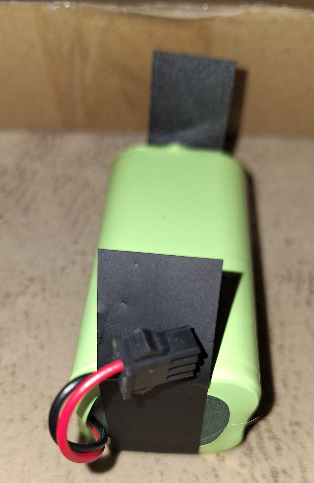 ARyee 14.4 Volt 4000 mAh Replacement Battery Pack For Vacuum (See Description)