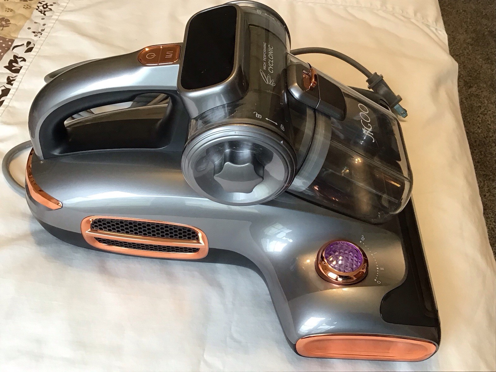 T600 BED VACUUM CLEANER WITH UV-C LIGHT, 15KPA SUCTION 700W PEREFUL DOUBEL CUP