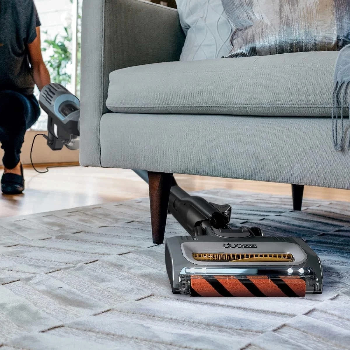 Shark Rocket pet pro Super Lightweight Cordless Stick Vacuum IX141 7.5 lbs Blue