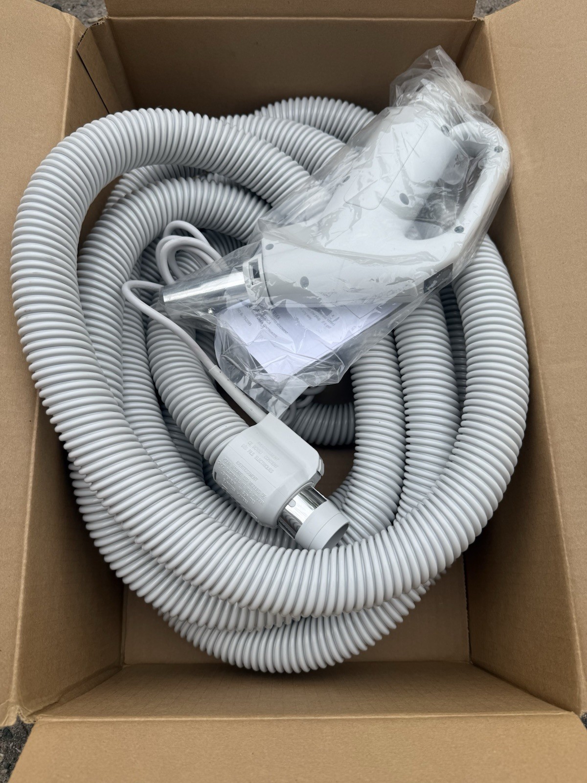30′ 120 Volt Electric UNIVERSAL central vacuum hose Vacuflo Beam Nutone MD NEW