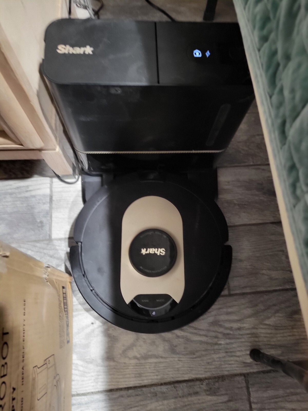 Shark AI Ultra Robot Vacuum – Black (AV2501AE)
