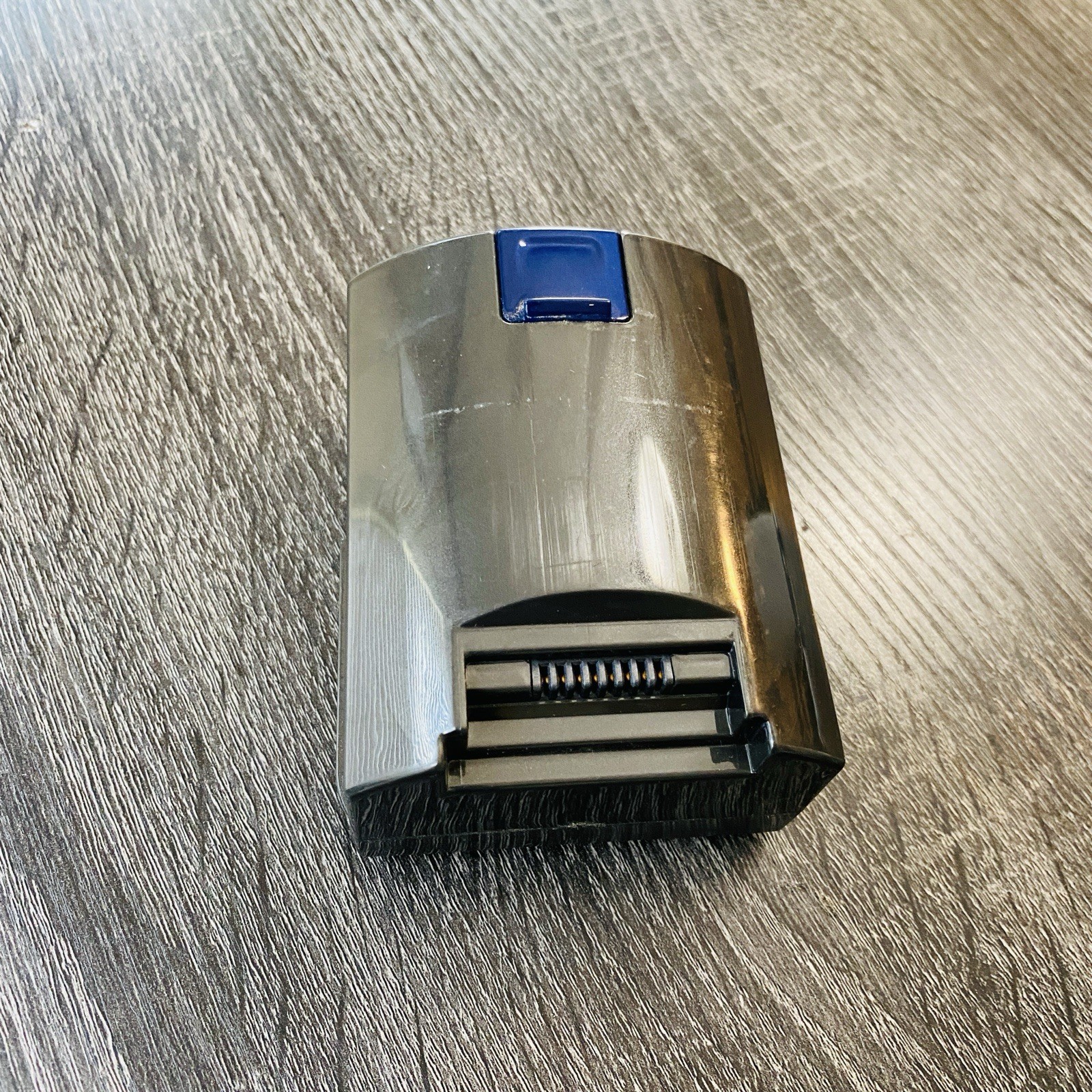 MOOSOO 22.2V Replacement Battery XL-618A XL-618 Pro Cordless Vacuum Cleaner Blue