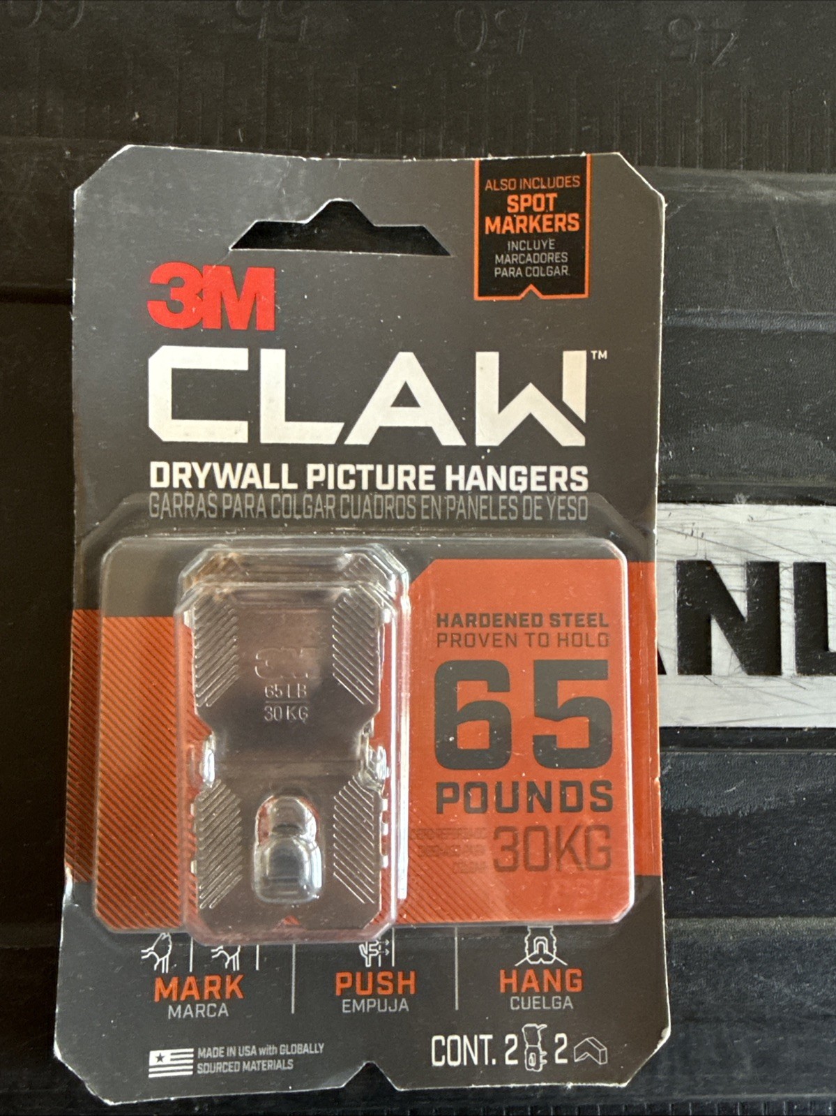 3M Claw Drywall Picture Hangers 65 LBS 2 Pack Picture Hanging Hooks