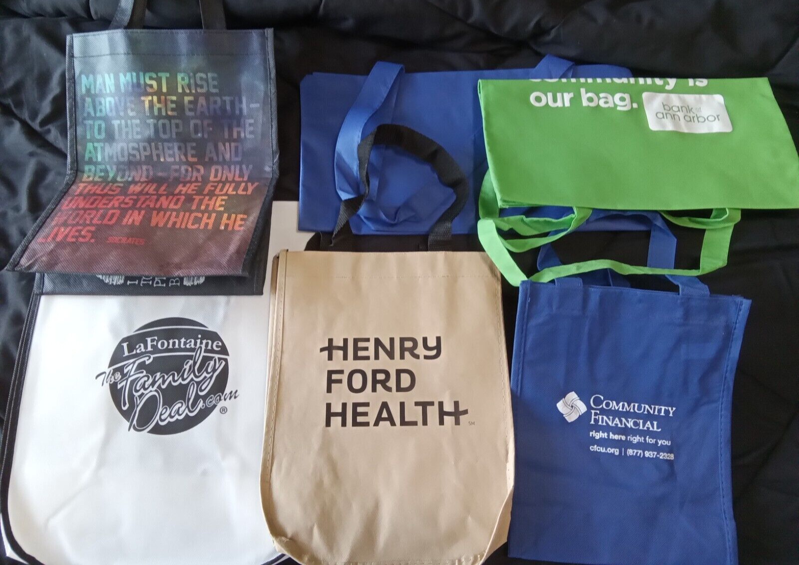 LOT OF 6 MISCELLANEOUS TOTE/GROCERY BAGS VARIOUS SIZES/LOGOS