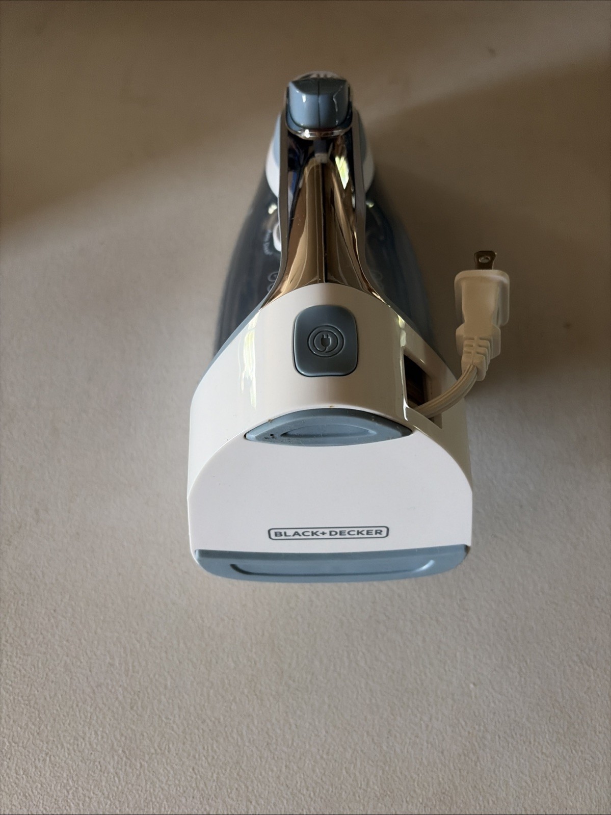BLACK+DECKER Steam Iron Retractable Cord Gray