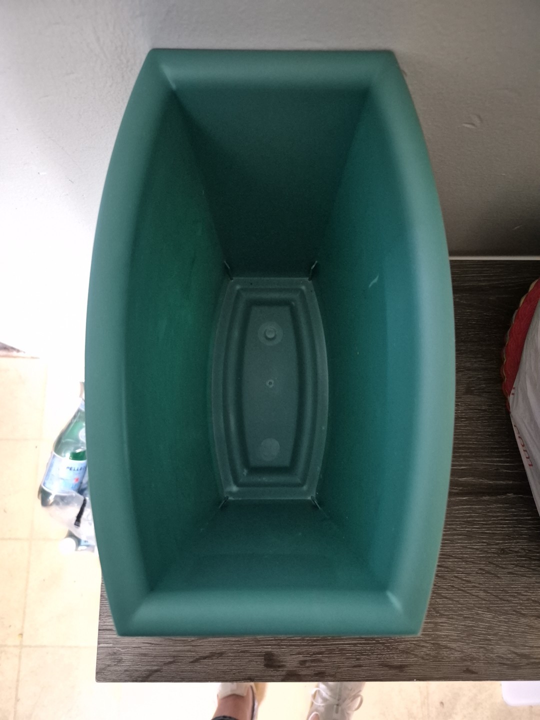 Vintage 1998 Sterilite 8qt/7.6L Green Trashcan NWT Retro