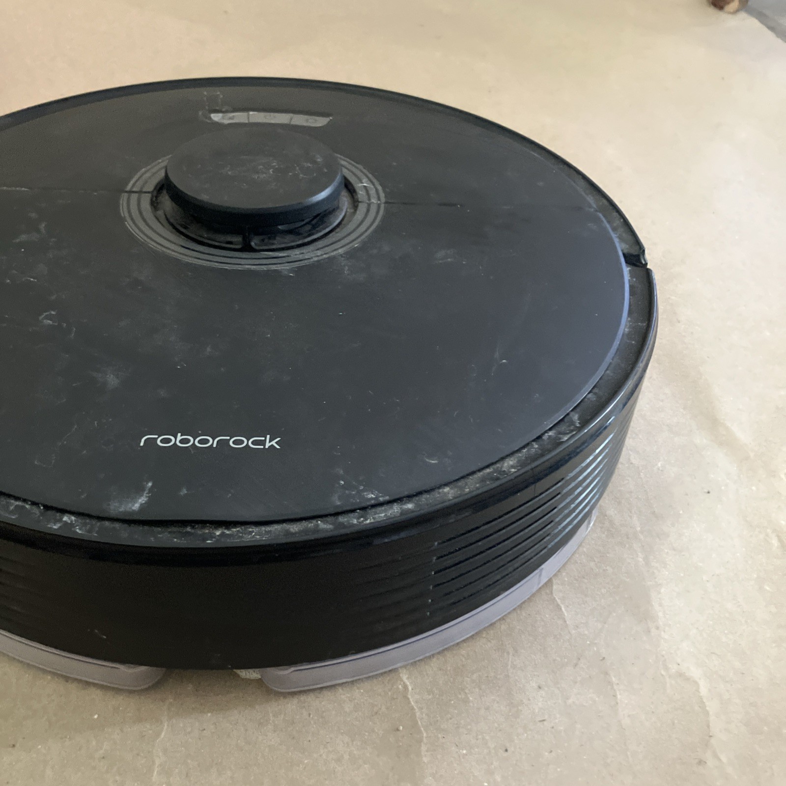 roborock Q7 robot vacuum – inoperable for parts only