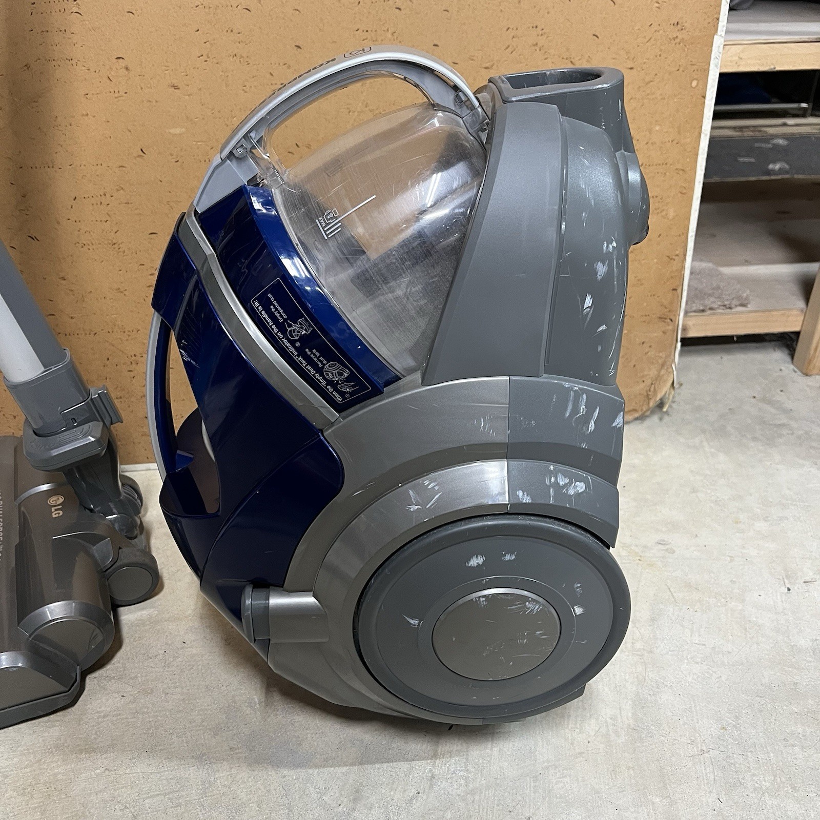 LG KOMPRESSOR Canister Vacuum Cleaner Blue Bagless Tested