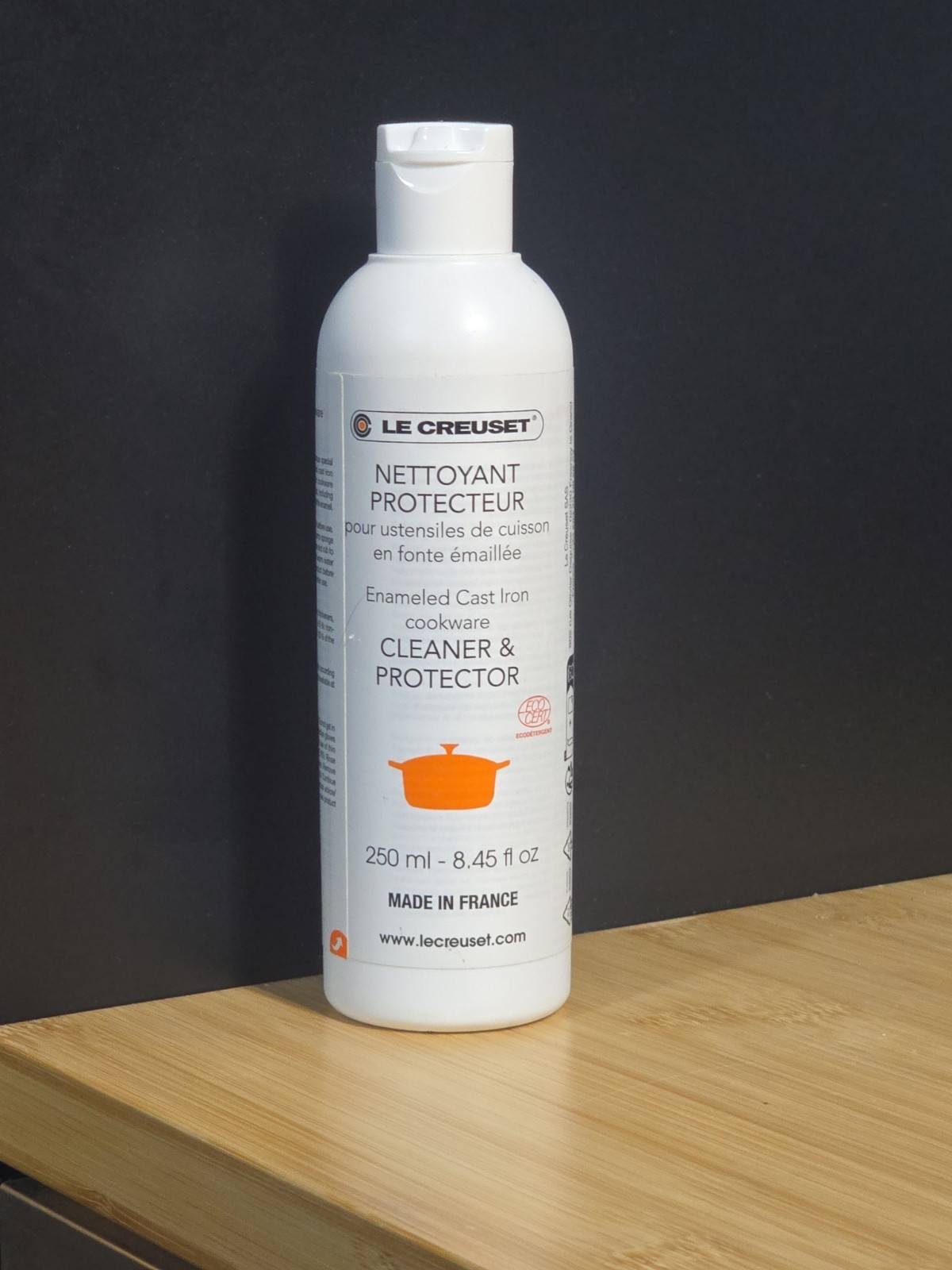 Le Creuset 8.5 oz Cast Iron Cookware Cleaner NEW