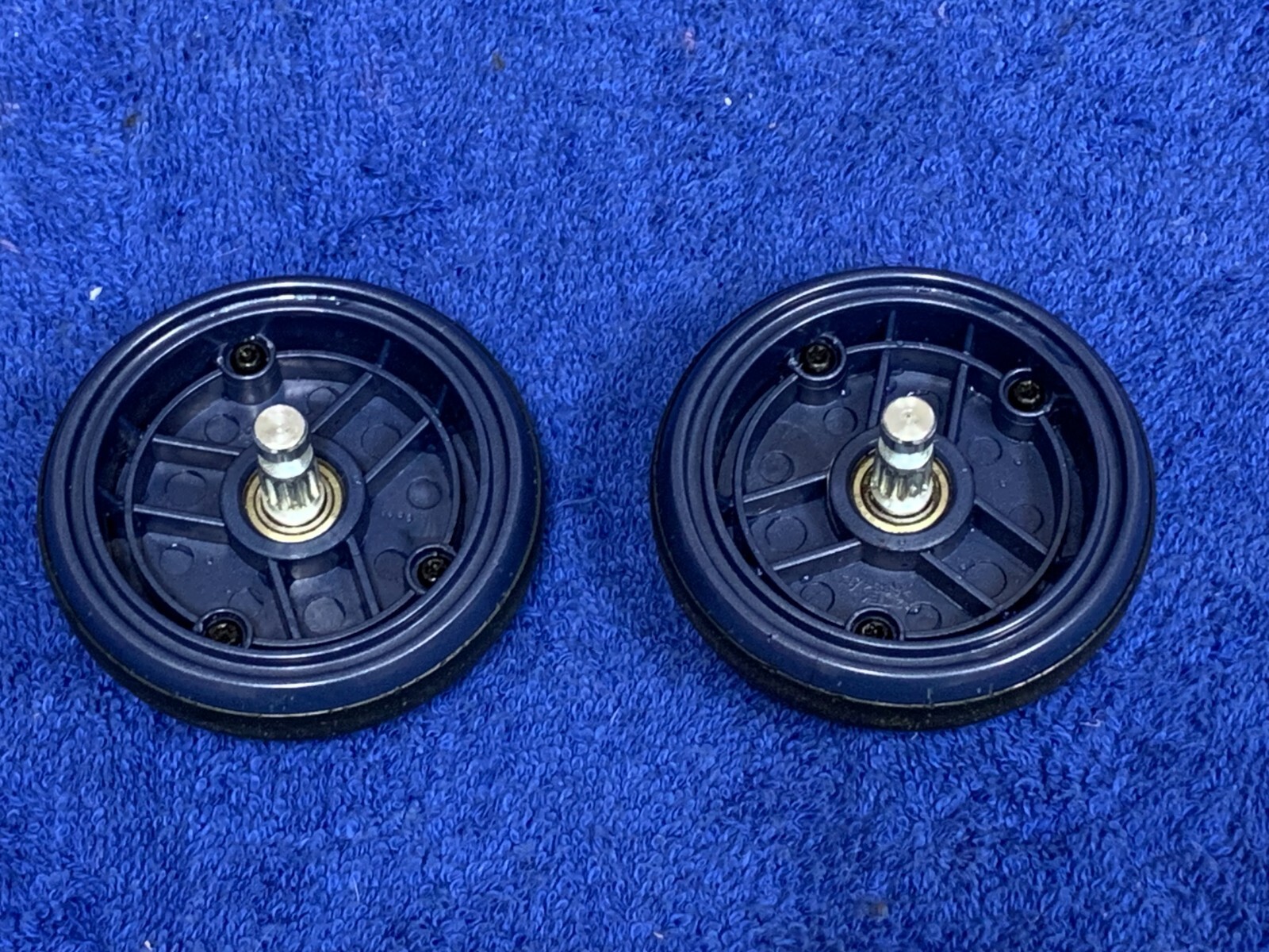 Shark DuoClean Vacuum ( Large Rear Wheels – Blue/Gray/Black ) NV800 NV801 NV803