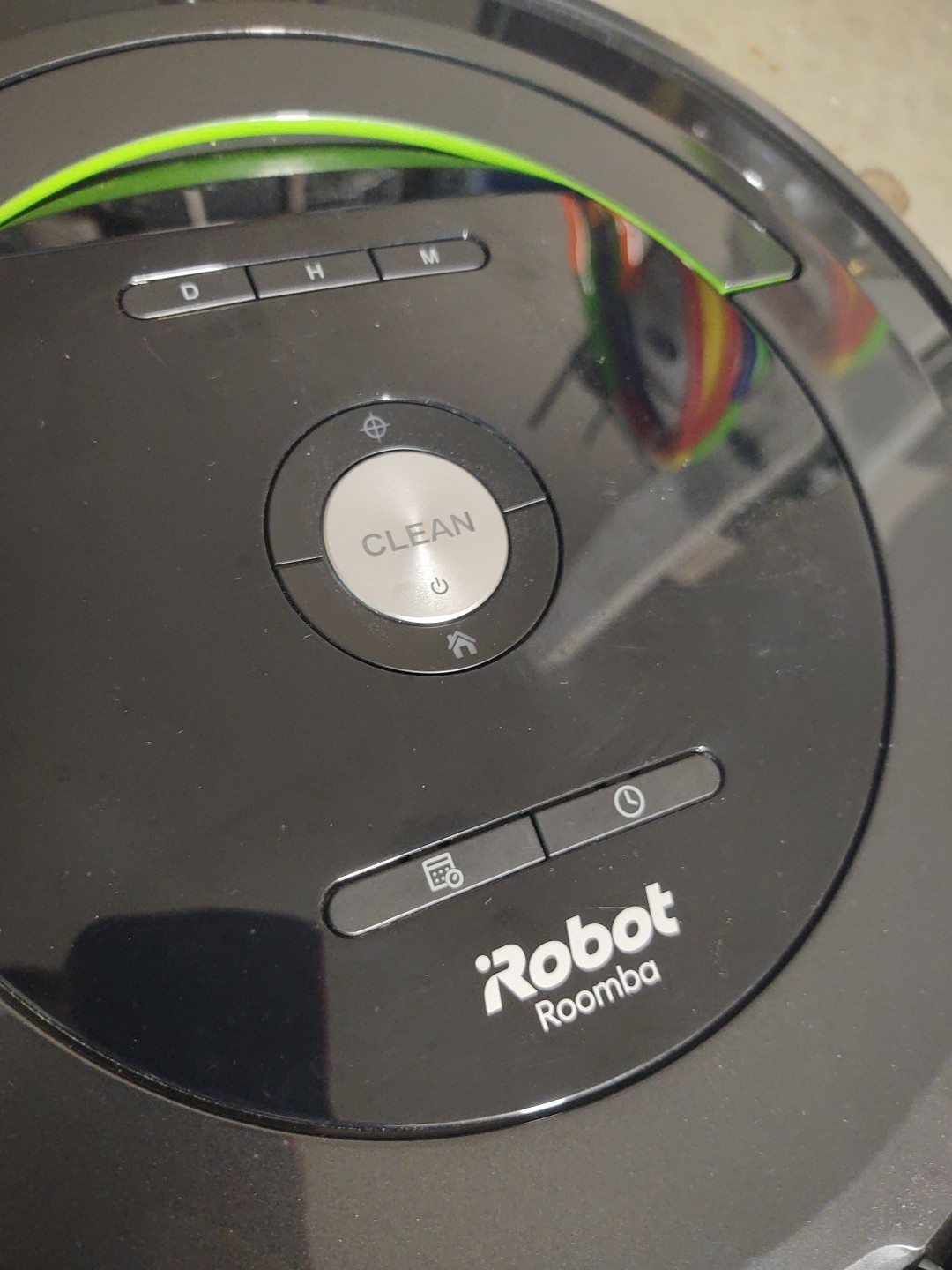 iRobot Roomba 680 600 SERIES Robotic Vacuum w/ Charger Base