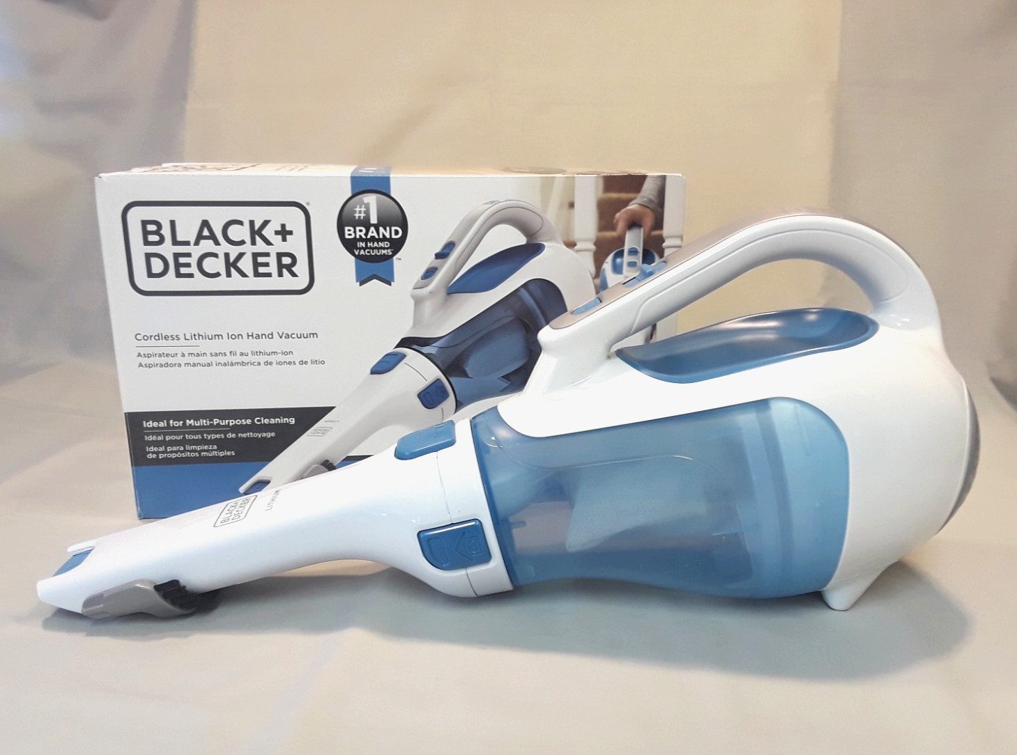 BLACK+DECKER Dustbuster® Handheld Vacuum – HHVI320JR02, New in box