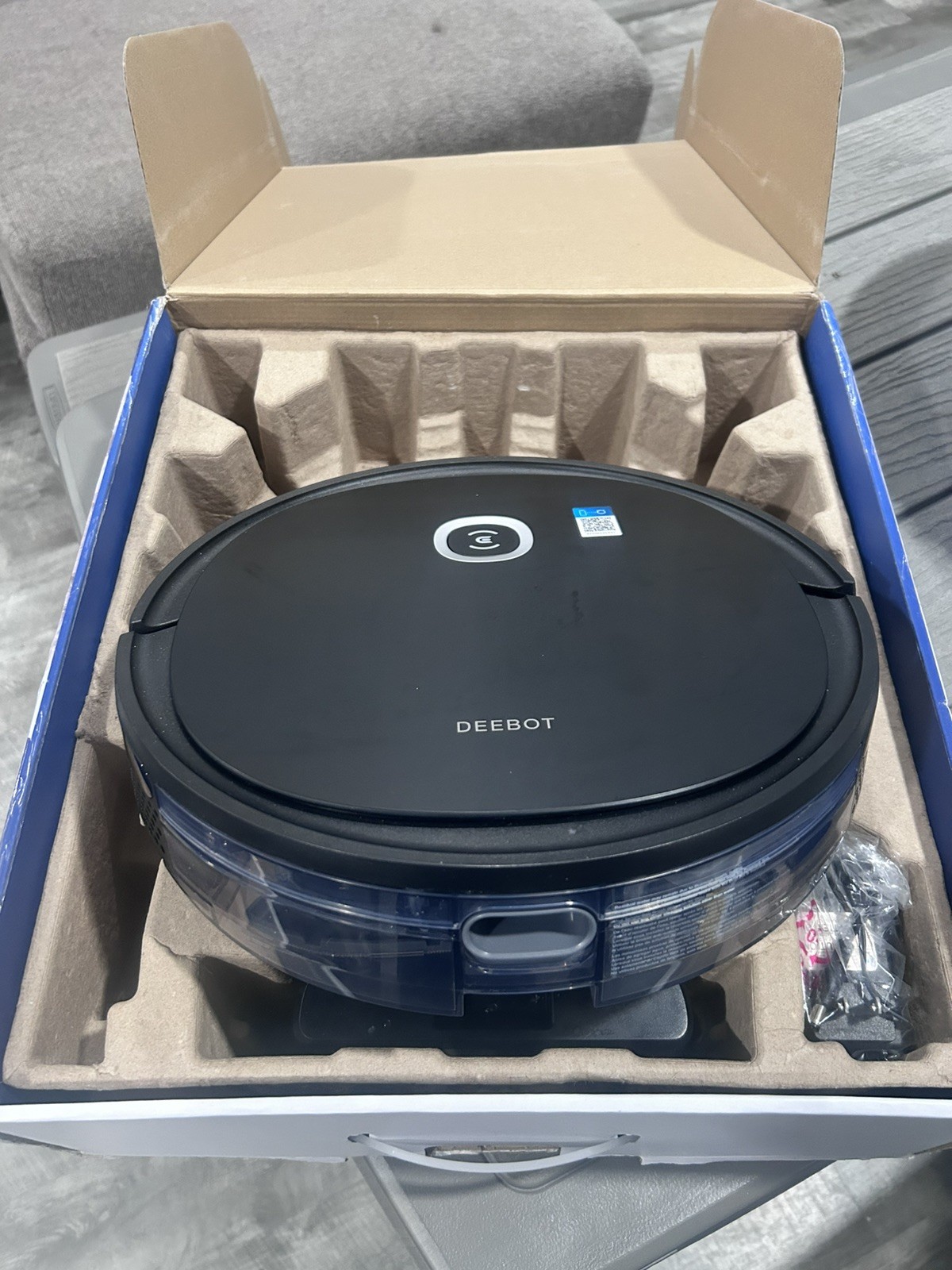 ECOVACS Deebot Ozmo U2 SE Robot Vacuum Cleaner 2 in 1 Vacuum & Mop easy use