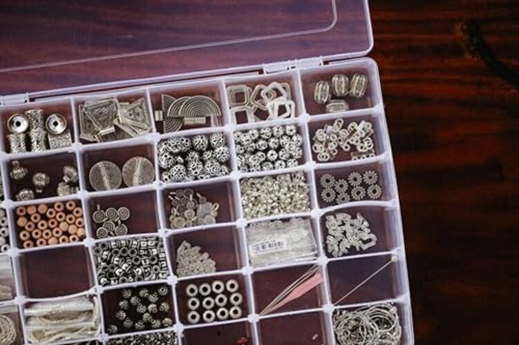 8 Grids Clear Plastic Organizer with Adjustable Dividers, 7.9×4.9×1.65 in