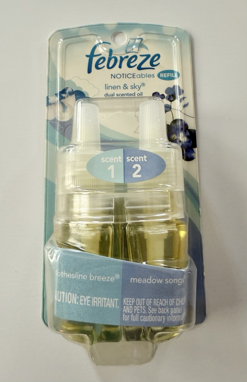 Febreze Noticeables Linen & Sky Dual Scented Oil Air Freshener Refill .87oz NIP