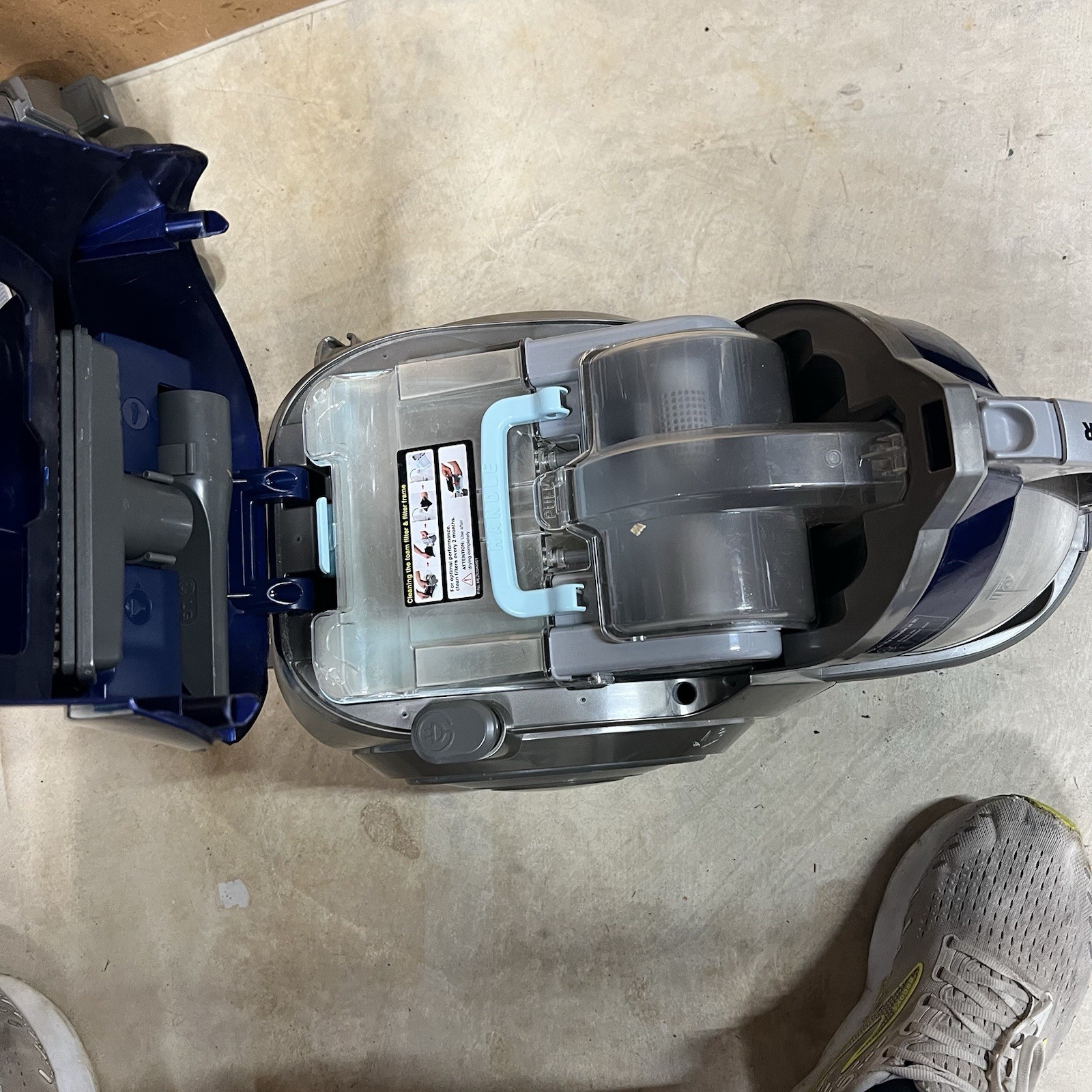 LG KOMPRESSOR Canister Vacuum Cleaner Blue Bagless Tested