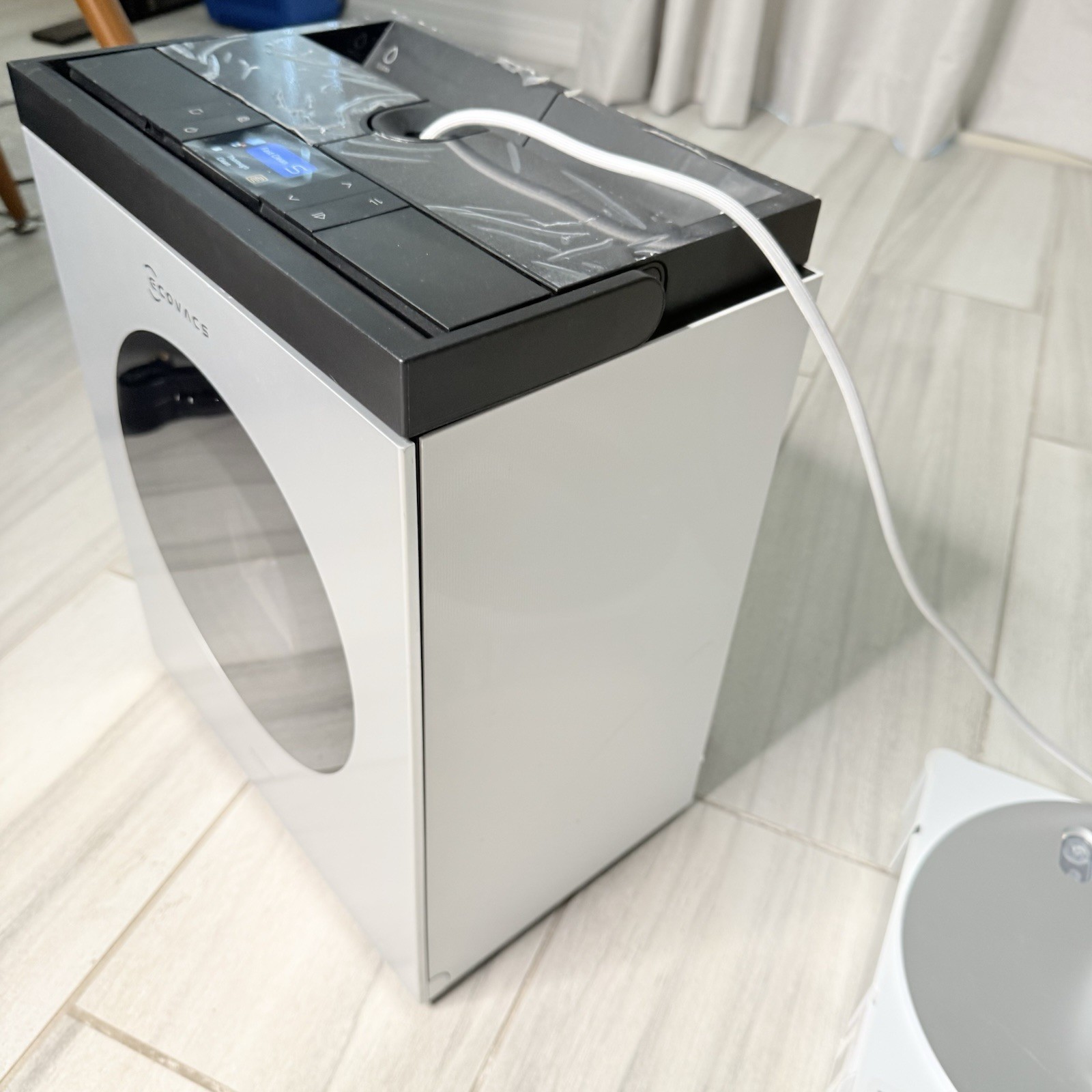 ECOVACS WINBOT W3 OMNI Window Cleaning Robot w/ Station *NEEDS PAD* *NOTES*