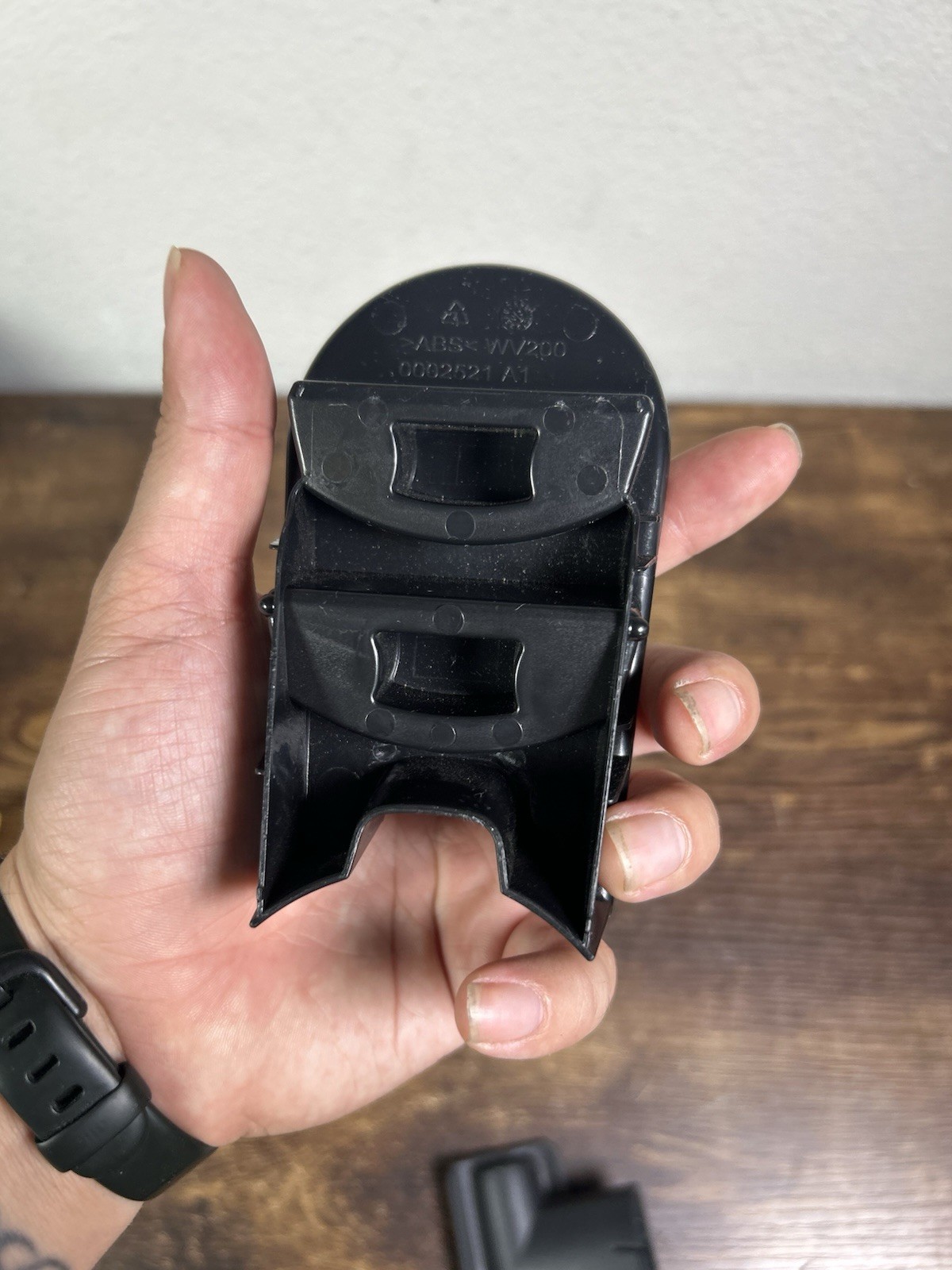 Shark WANDVAC WV201 Cord-Free Handheld Vacuum Accessories And Holder