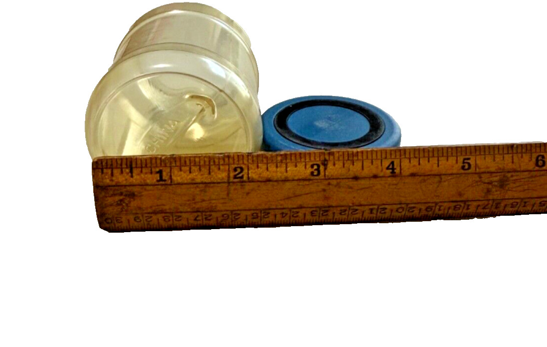 HANGING STORAGE JARS CLEAR PLASTIC MAGNETIC TOP STORAGE CONTAINER SET OF 8