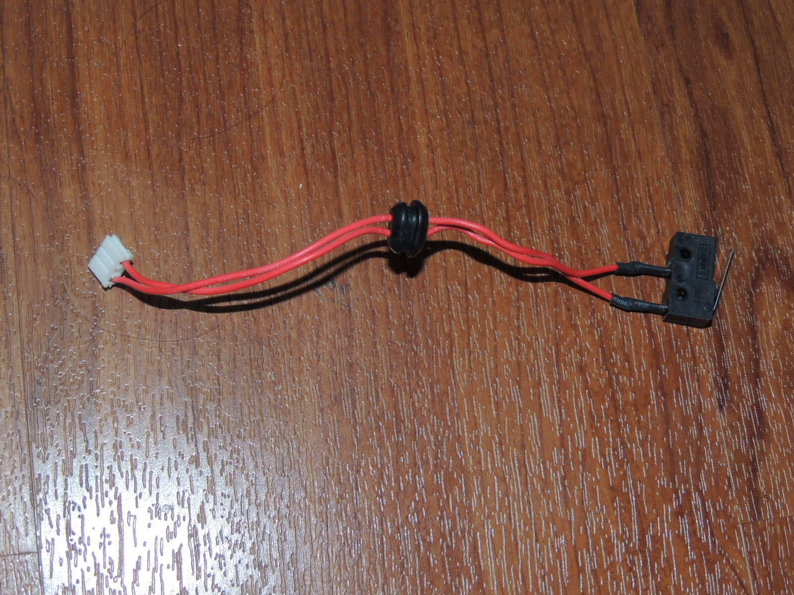 New Genuine Dyson UP16 Switch with Wire – Zippy SM1 16A 125/250 40T125