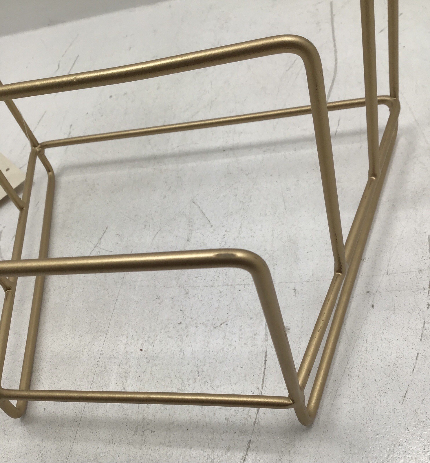 Square Metal Magazine Rack In Gold Finish – Small Defects