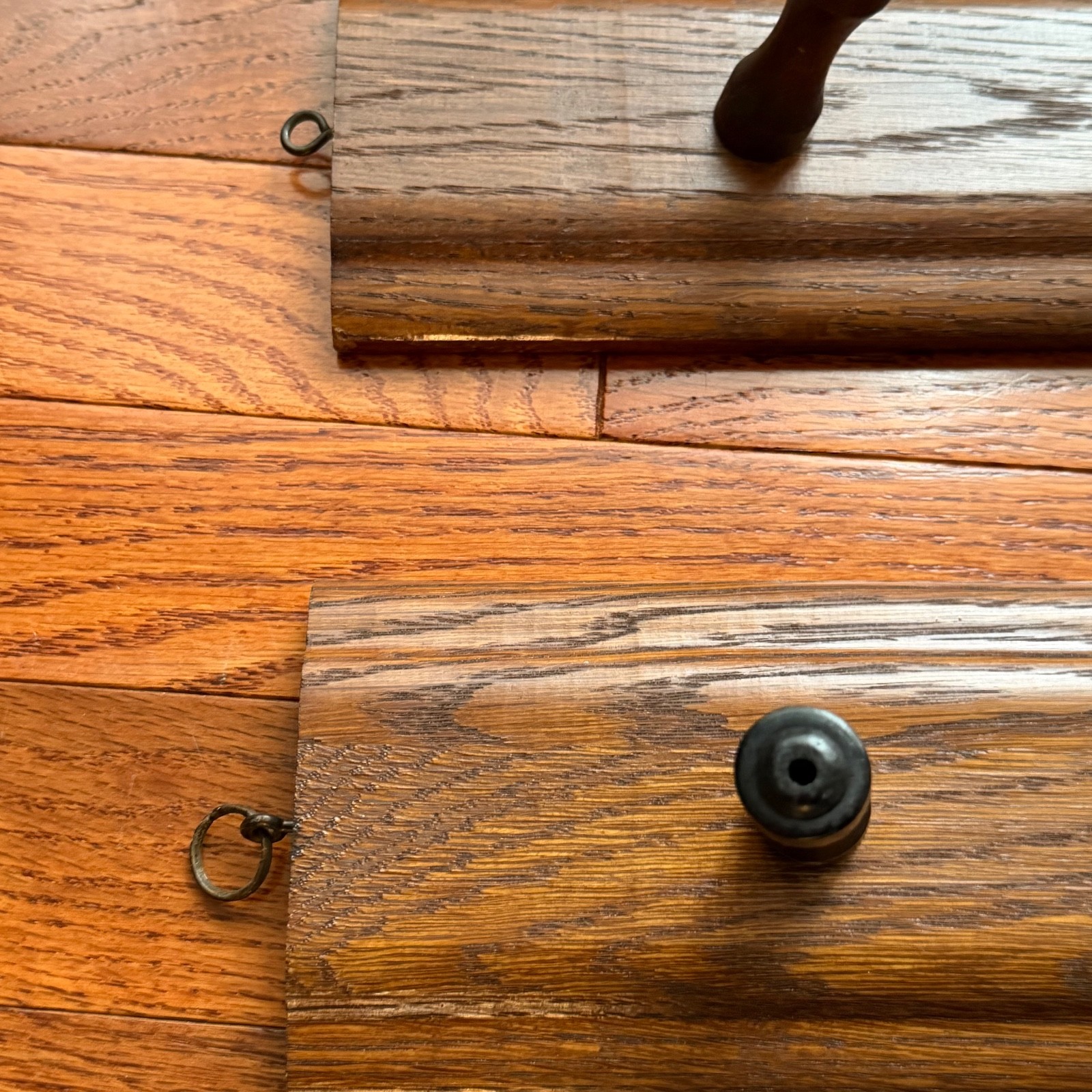 VTG Solid Oak Baseball Cap Hat Racks (Set of 2) – 36″ Wall Mount Hat Display Peg