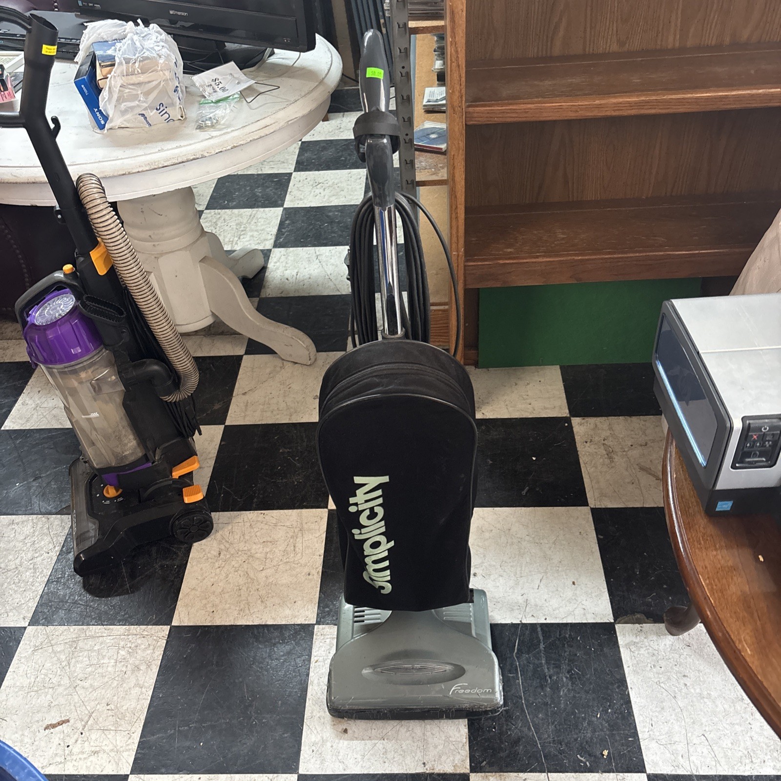 Simplicity Freedom F3500 Lightweight Upright Vacuum 8 lbs, TESTED