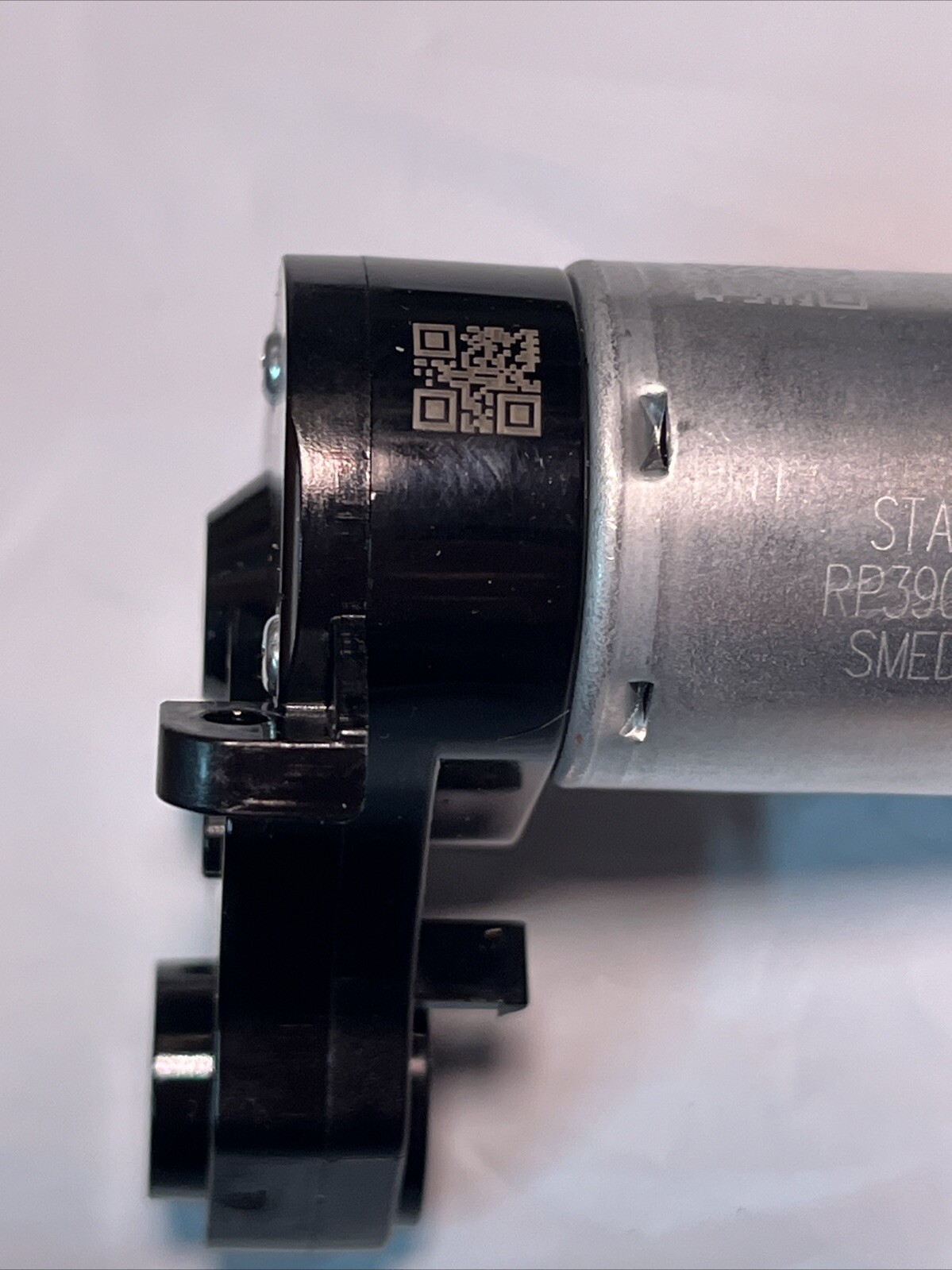 OEM iRobot Roomba Combo Essential Cleaning Head Roller Brush Motor Essential OB