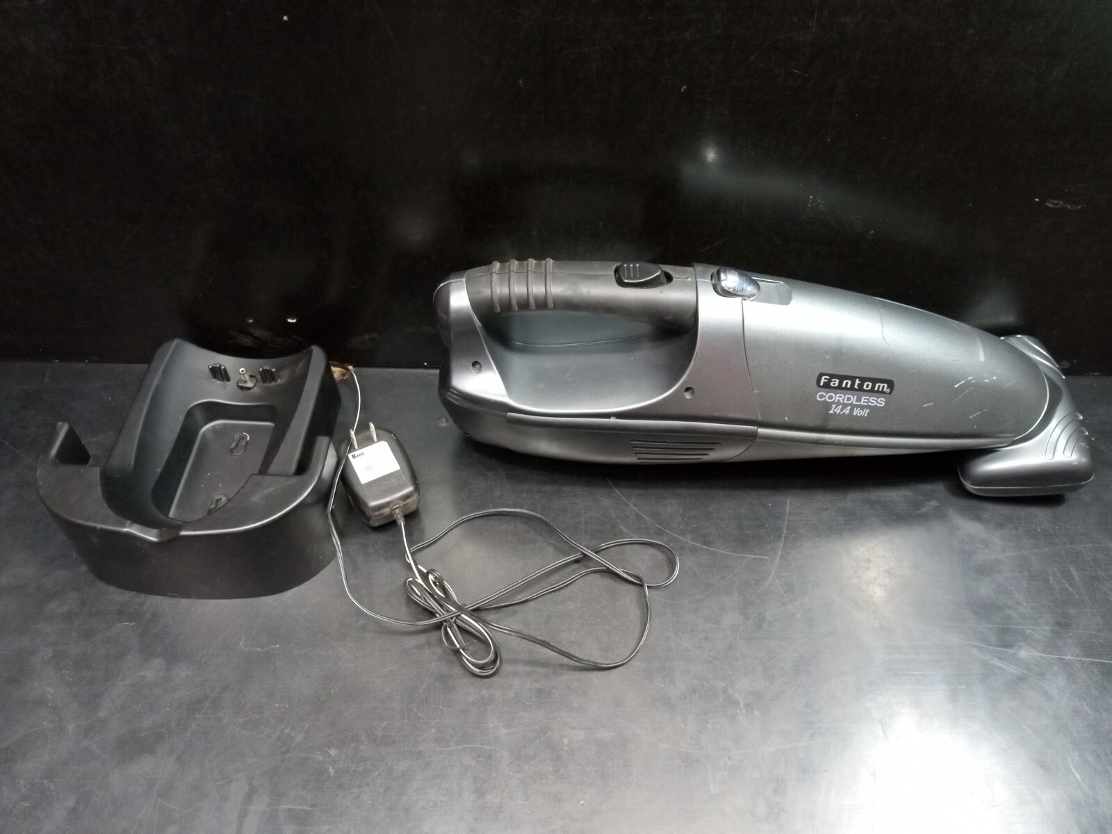 Fantom Handheld Vacuum Cleaner 14.4v Cordless TESTED WORKS Wall Mounted Charger