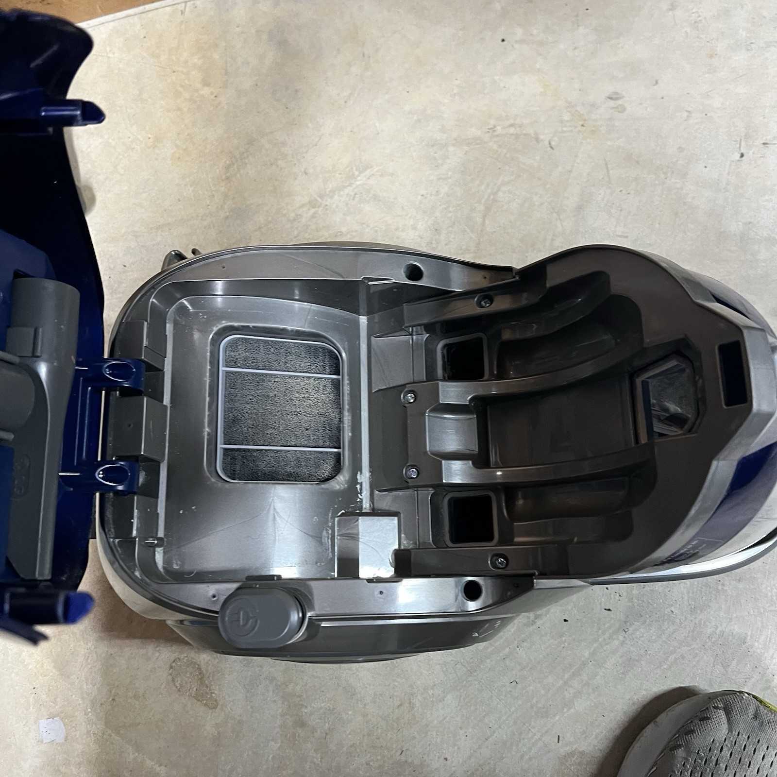 LG KOMPRESSOR Canister Vacuum Cleaner Blue Bagless Tested