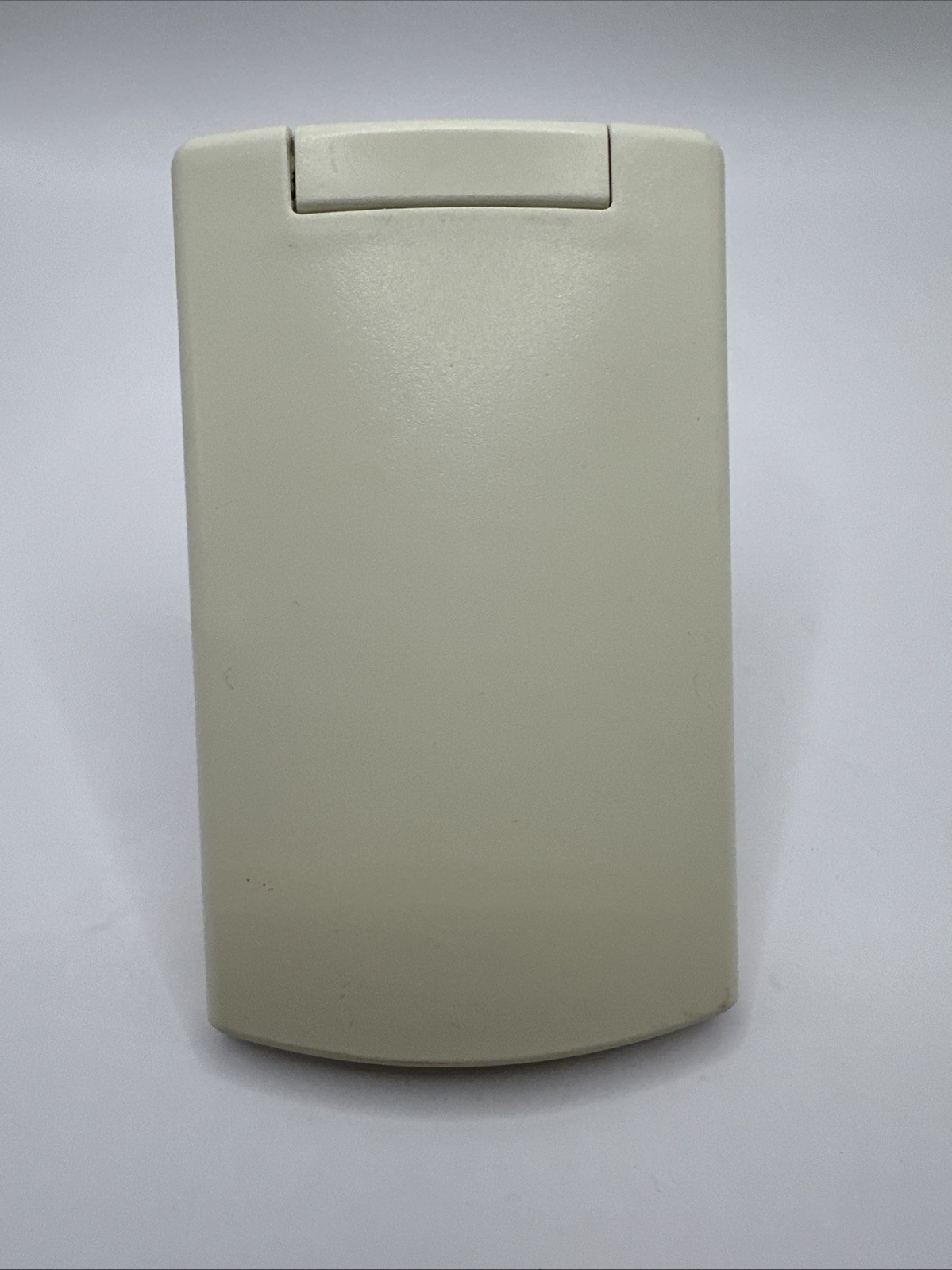 Plastiflex Central Vac Mounting Plate SV8001 +Full Door Face Plate Almond SV8030