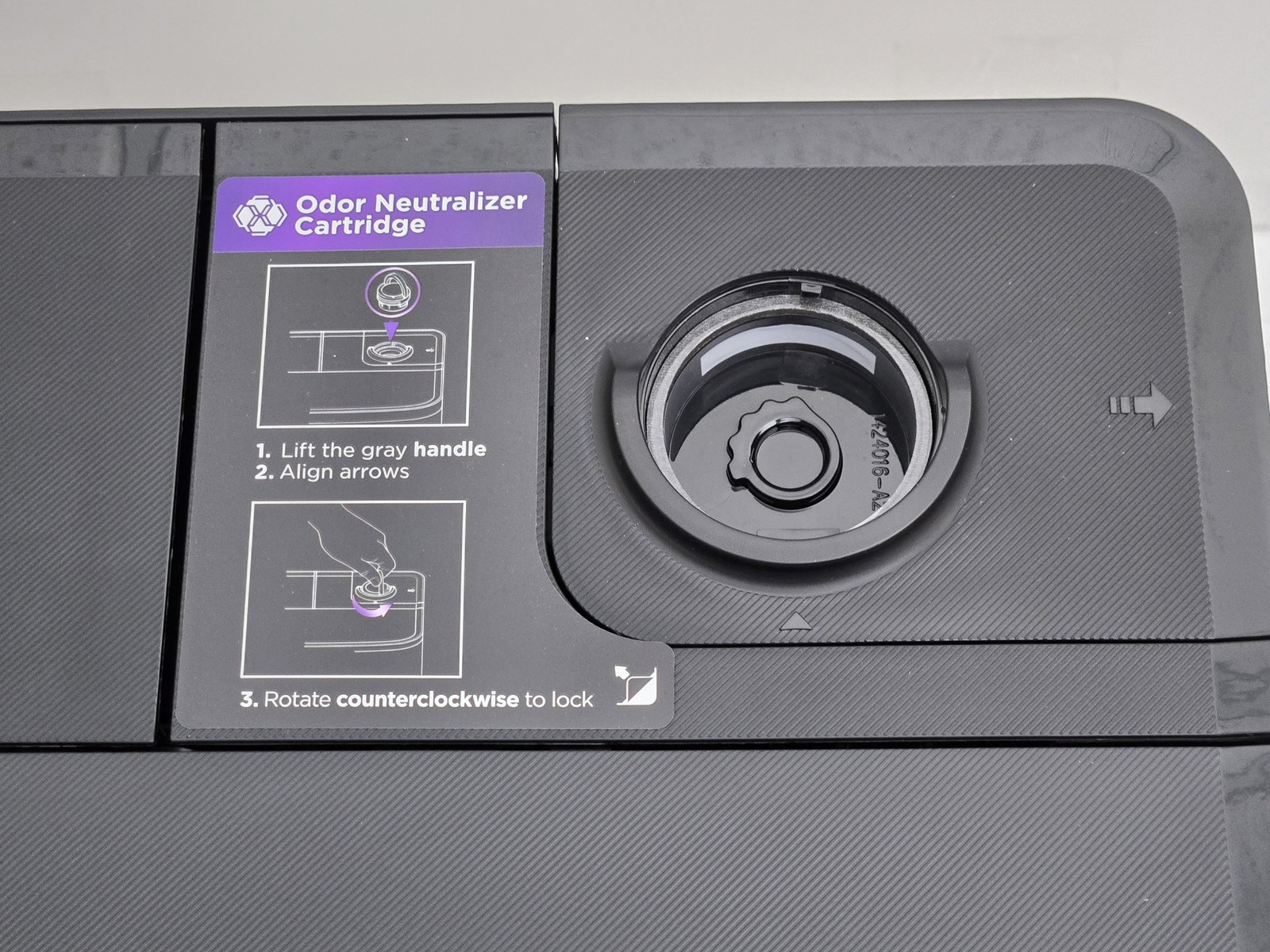 Shark PowerDetect UV Reveal 2-in-1 Robot Vacuum & Mop RV3020XE