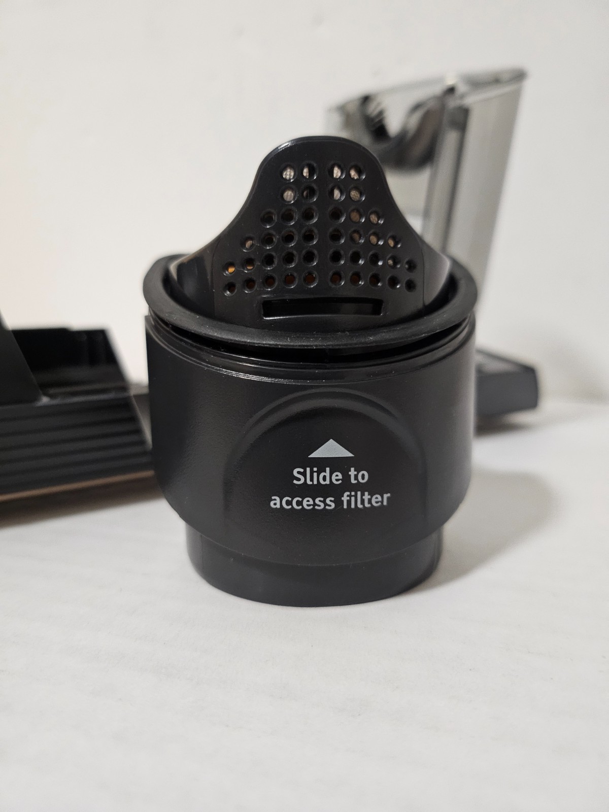 Shark WANDVAC – Lightweight Cordless Handheld Vacuum w/ Brush WV201 – Bronze