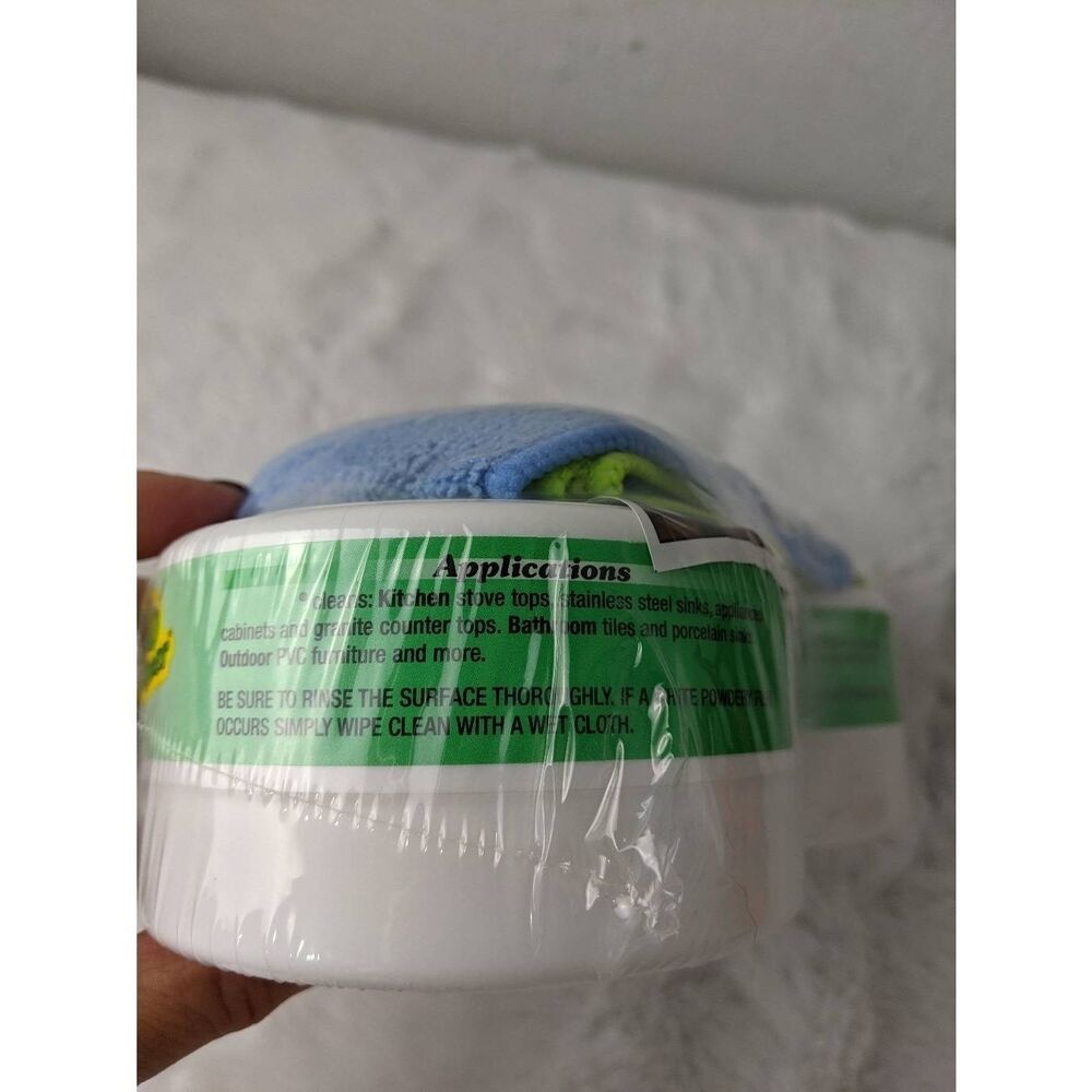 Bio Cleaner All Natural Multi-Purpose Cleaner 10.5 oz Lot Of 2 plus microfiber