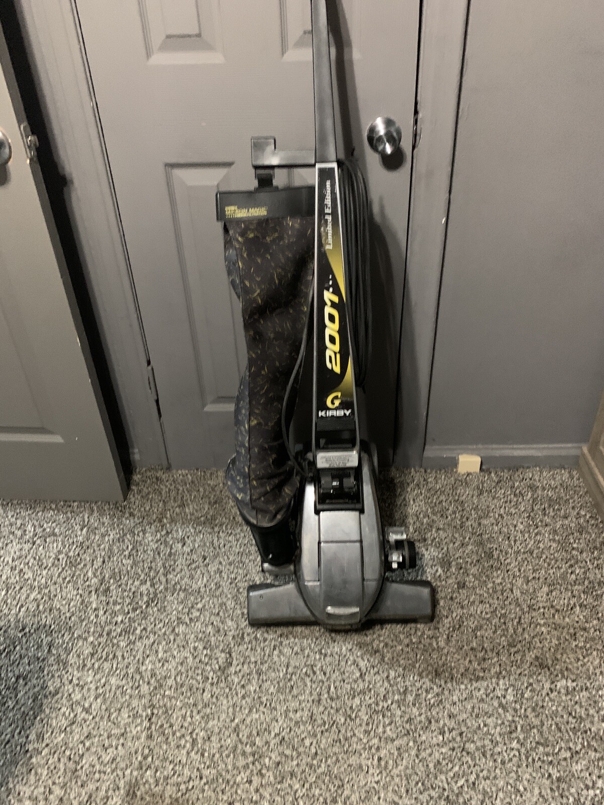 KIRBY G2001 G6D Micron Magic Hepa Upright Vacuum Limited Edition