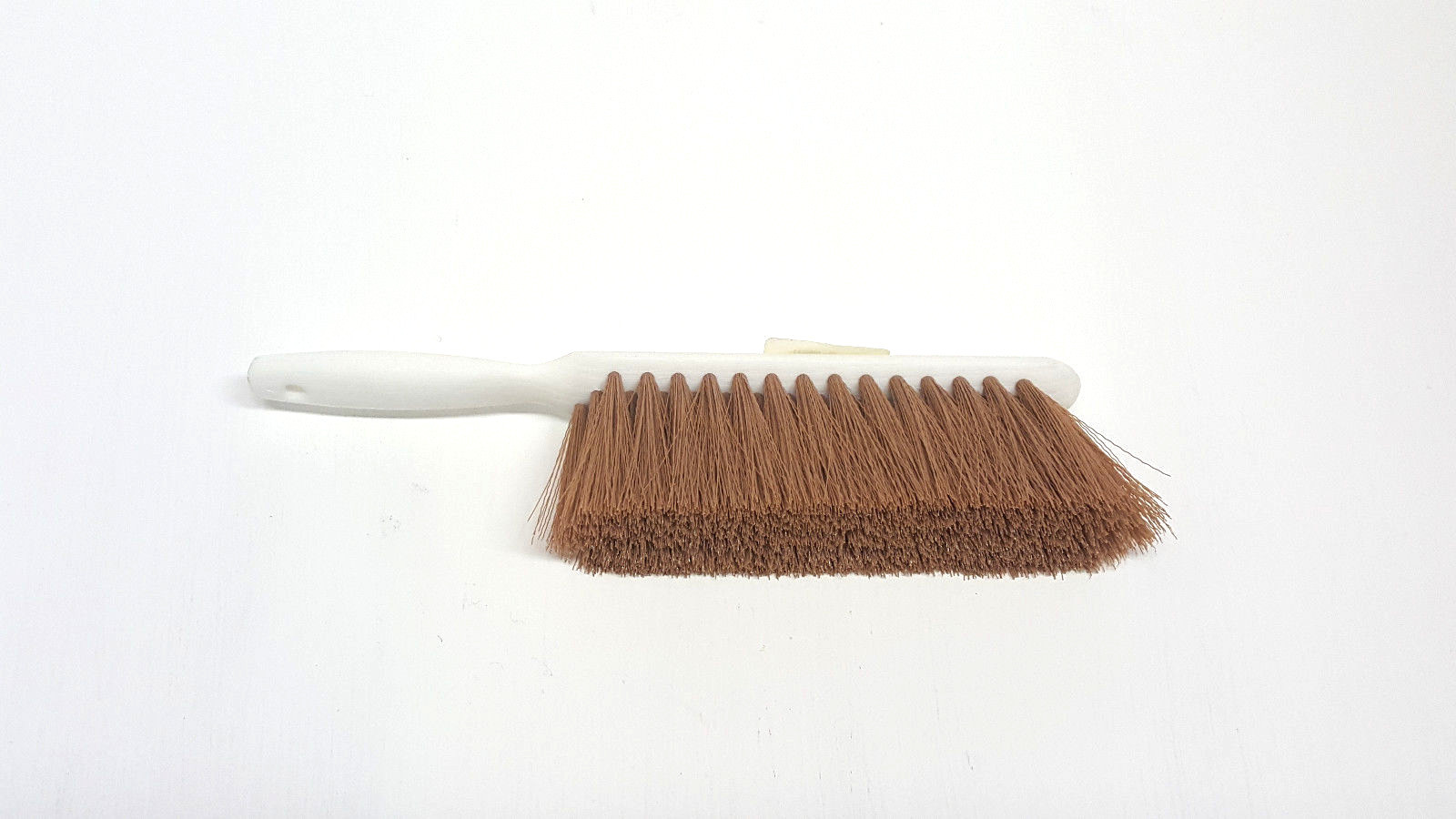 Wilen 8″ Counter Duster 2.5 Tan Polyester On Foam Block E410008-06