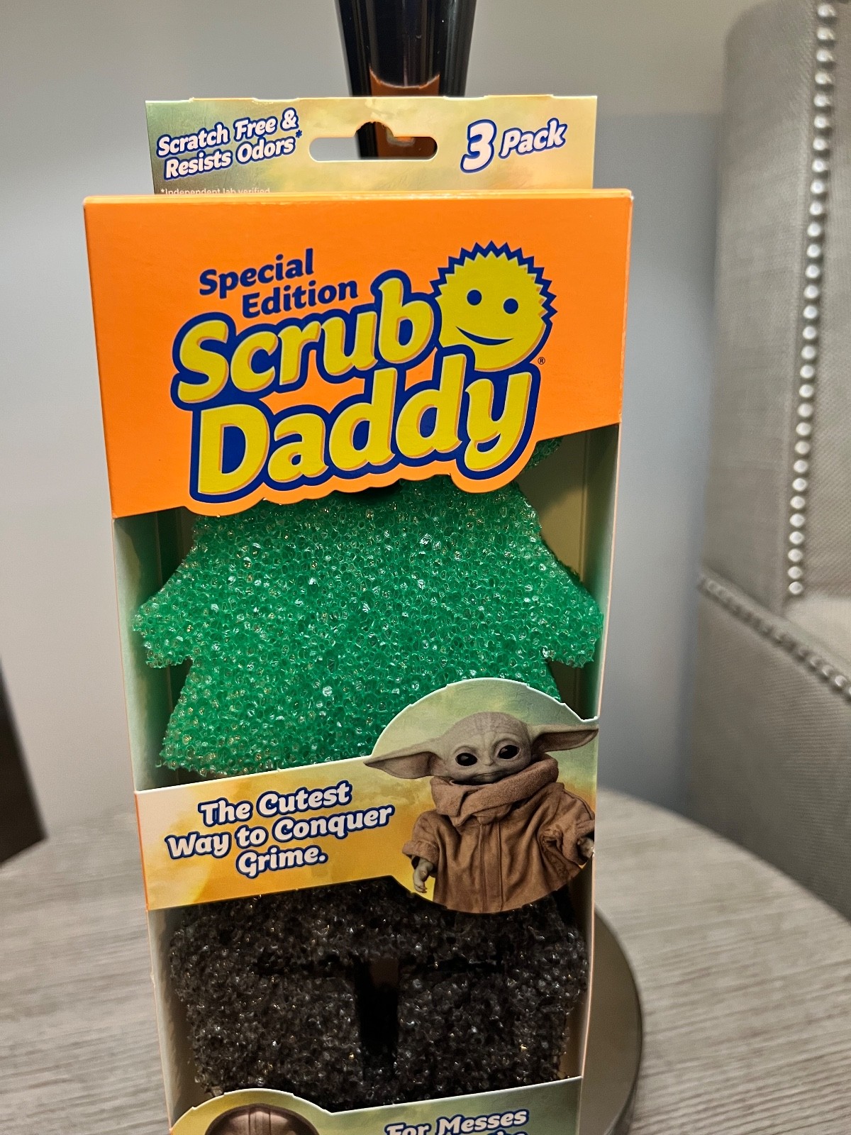 Star Wars Mandalorian Special Edition Scrub Daddy 1 Pack with 3 Designs NIB