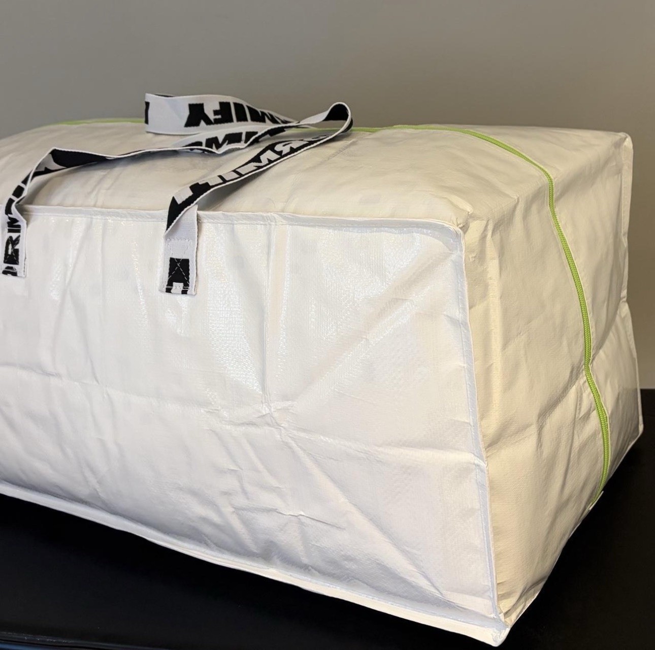 Dormify set of 20 Waterproof Zippered Collapsible Bag, White, 23 gal 29x14x13″