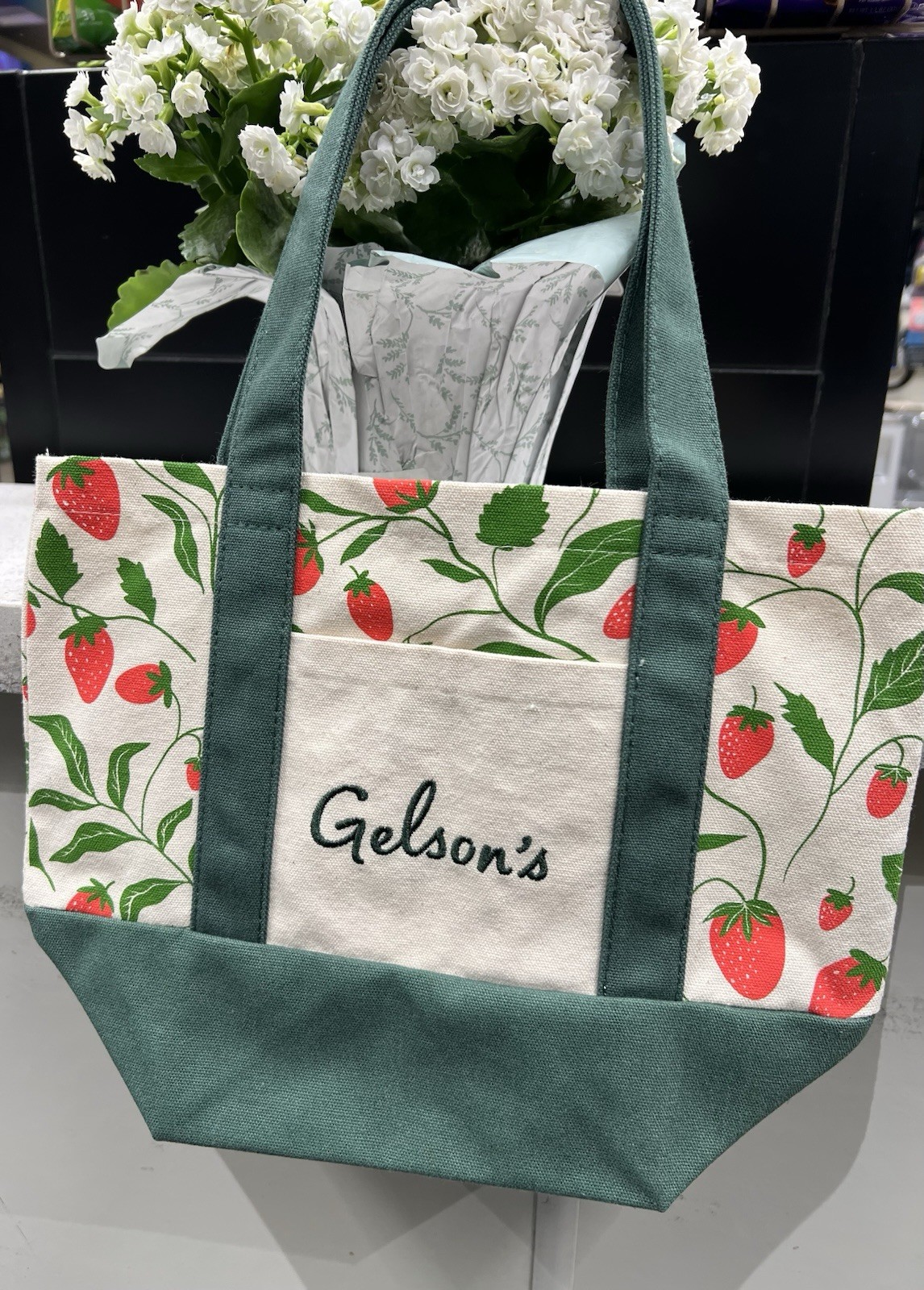 Gelson’s Market Mini Canvas Tote Bag Strawberry 2025 Limited Edition