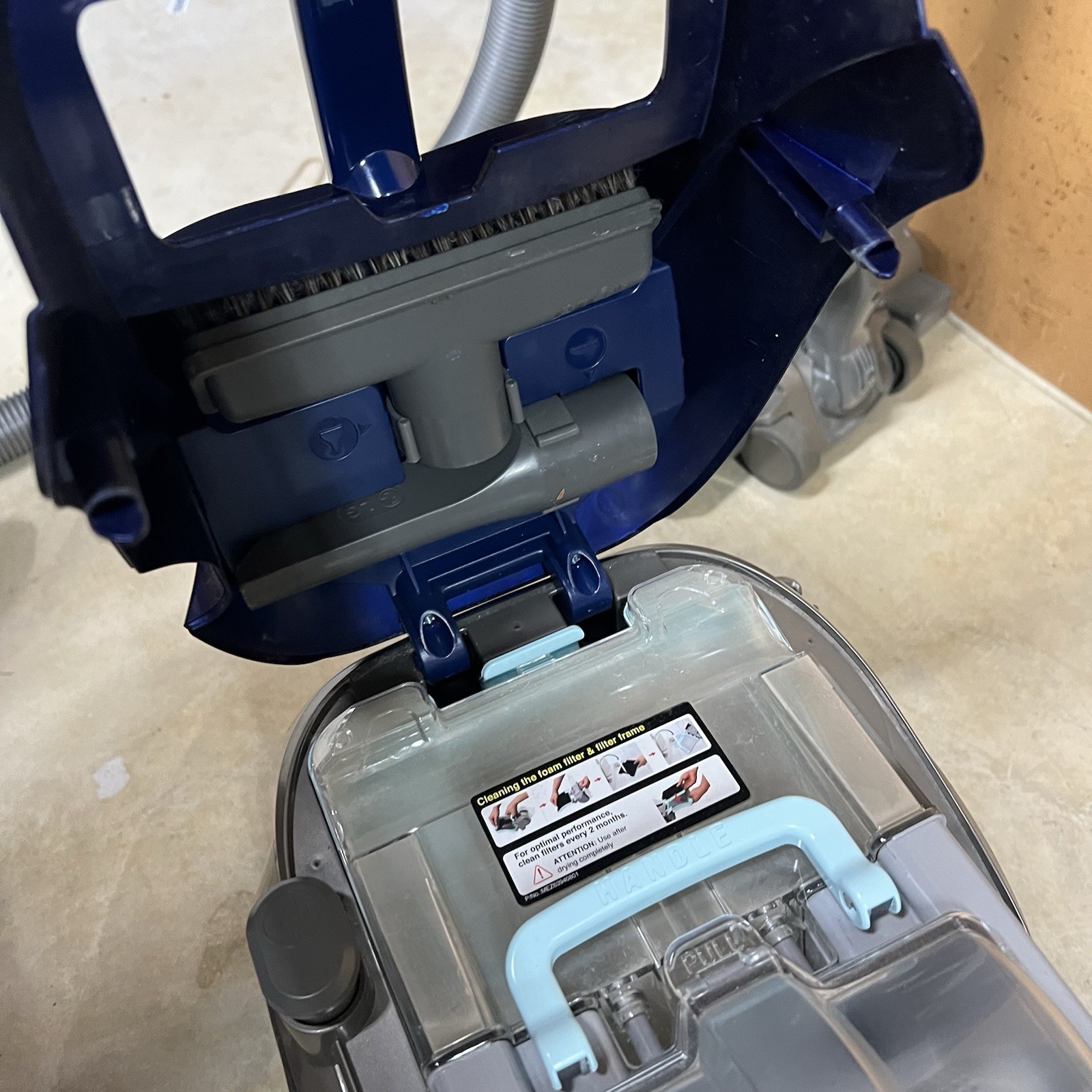 LG KOMPRESSOR Canister Vacuum Cleaner Blue Bagless Tested