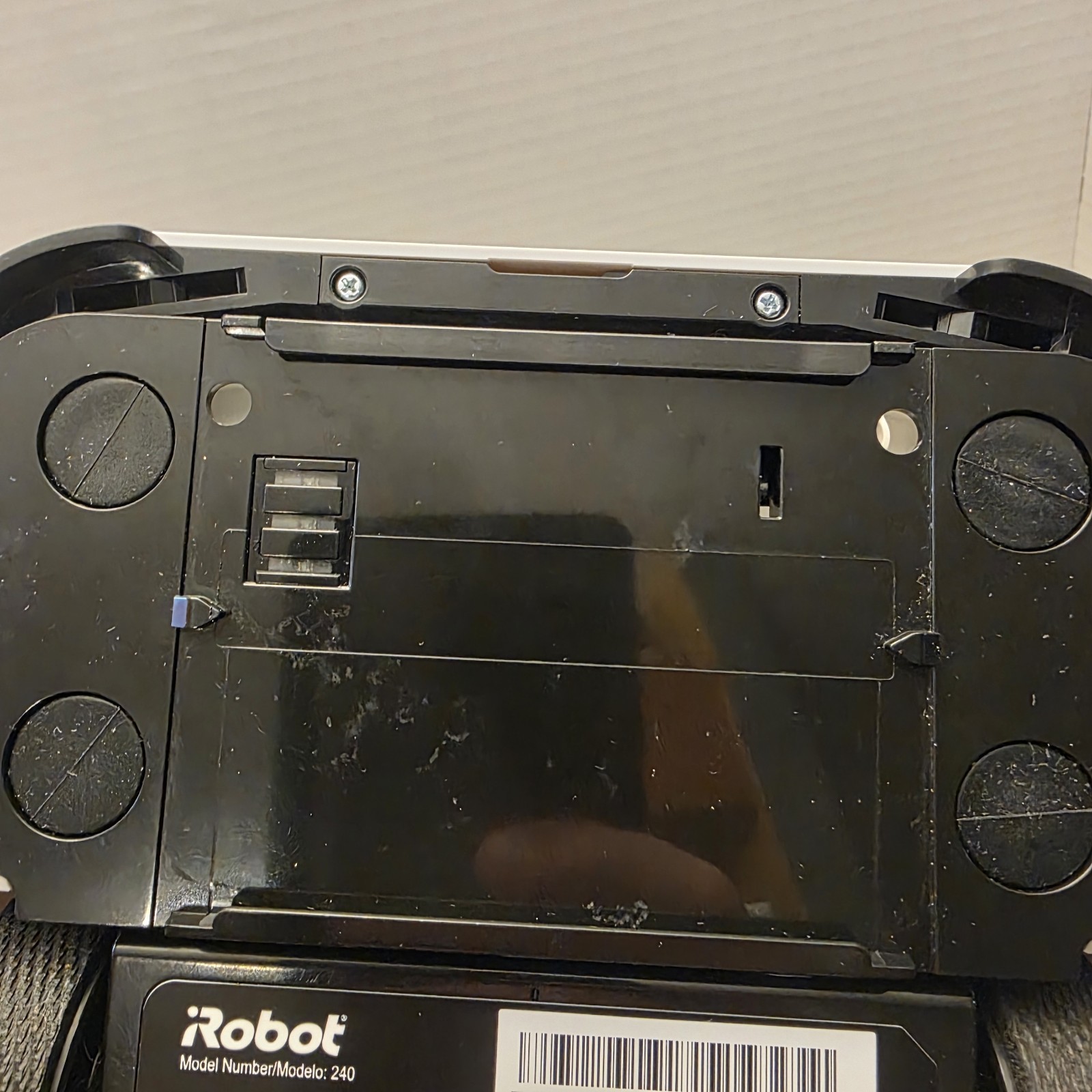 iRobot Braava Jet 240 APP CONTROL MOPPING ROBOT EX CONDITION BOX MANUALS PADS