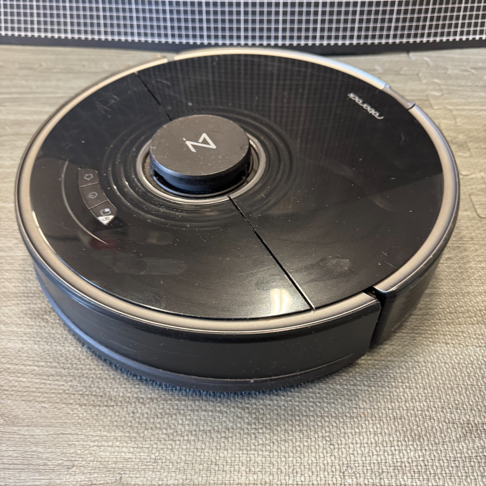 Roborock S7 Robot Vacuum….NO Charger or Mop Pad – Untested PARTS ONLY