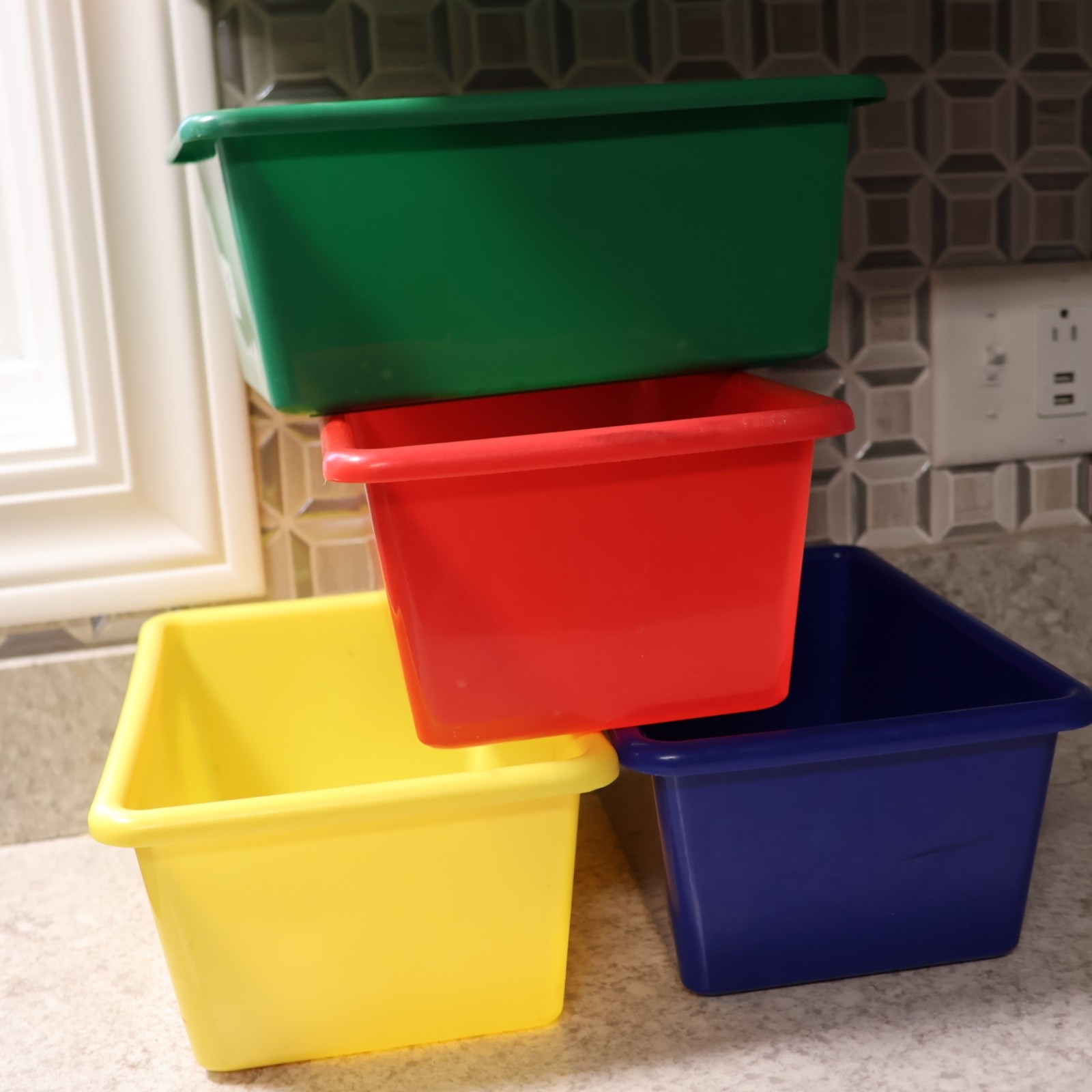 KID KRAFT Plastic Cubby Bin, Kids’ Craft and Supply Storage, 4-Pack