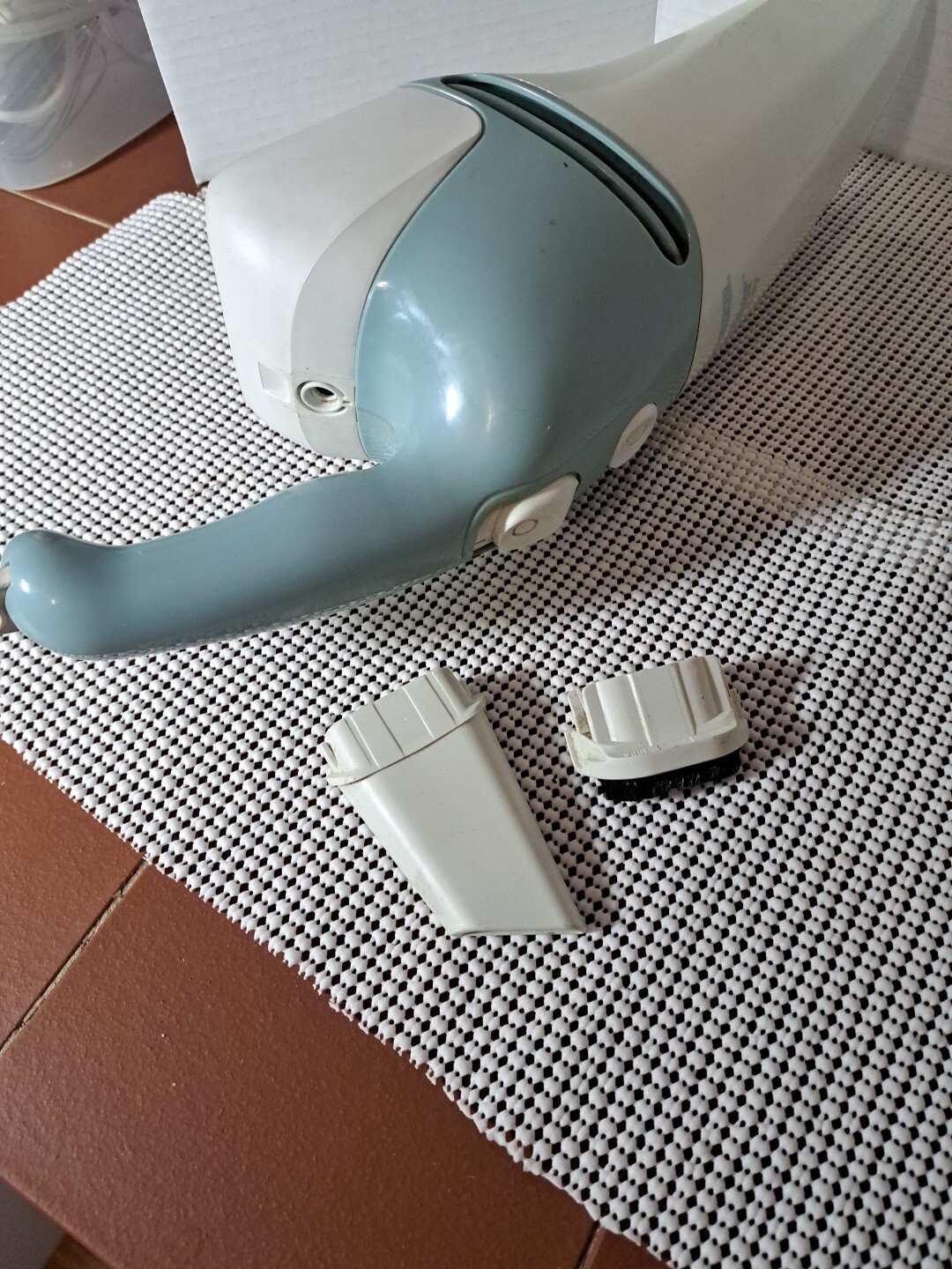Black+Decker Dustbuster Cordless Hand Vac/Vacuum 4.8V 10W CHV4800 FOR PART
