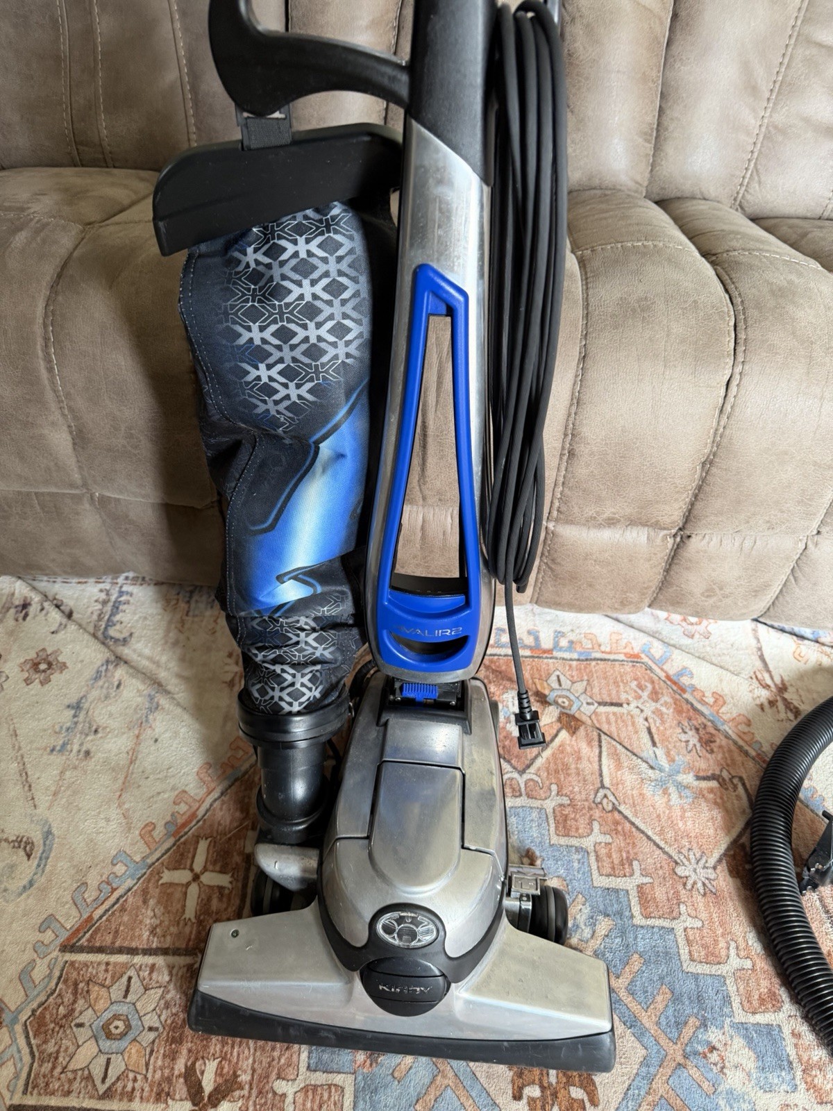 Kirby Avalir 2 Corded Bagged Upright Vacuum w/ Hose Nozzle Extension Wand