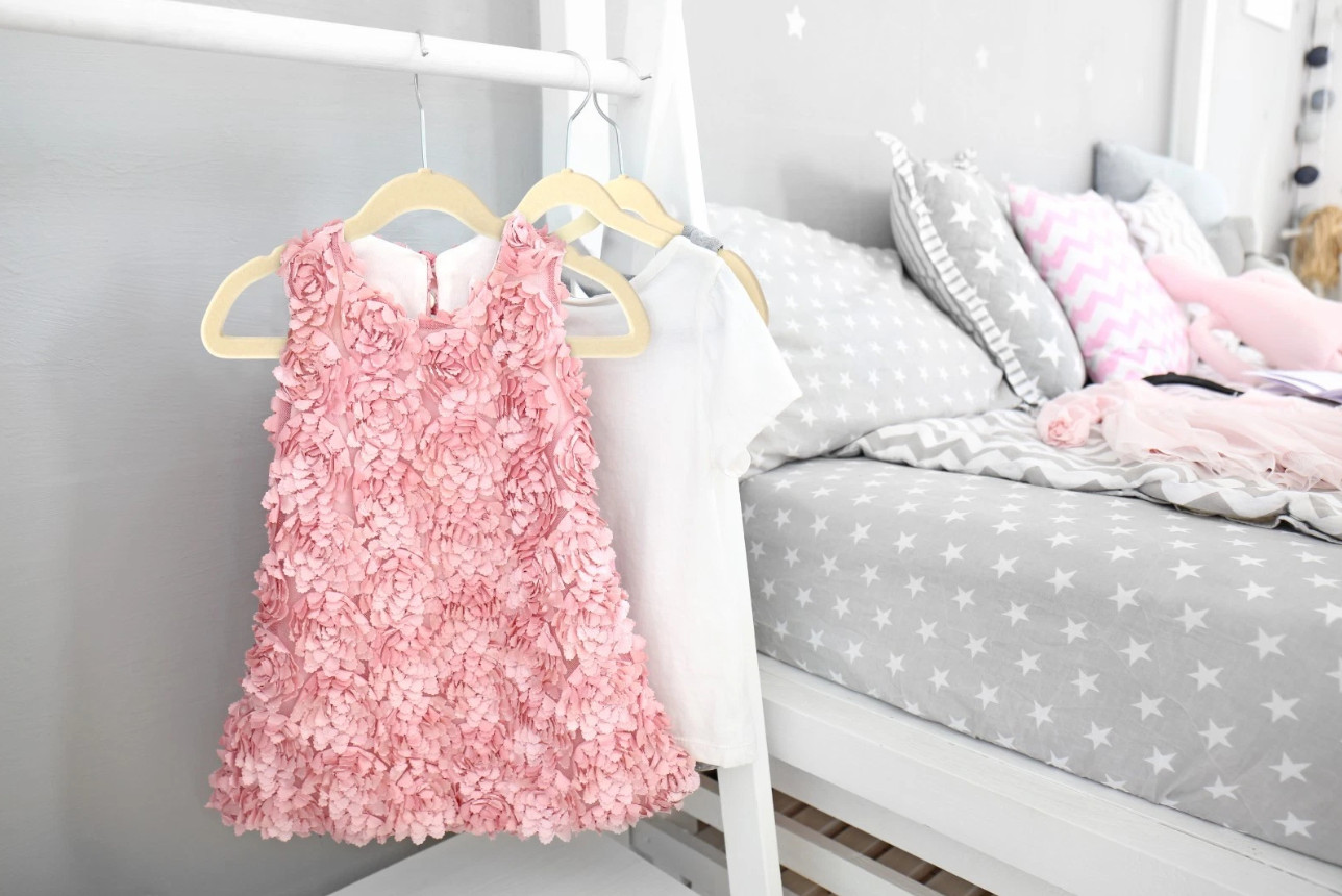 50 Premium Kids Velvet Hangers – 14″ Non-Slip Clothes Hangers for Kids
